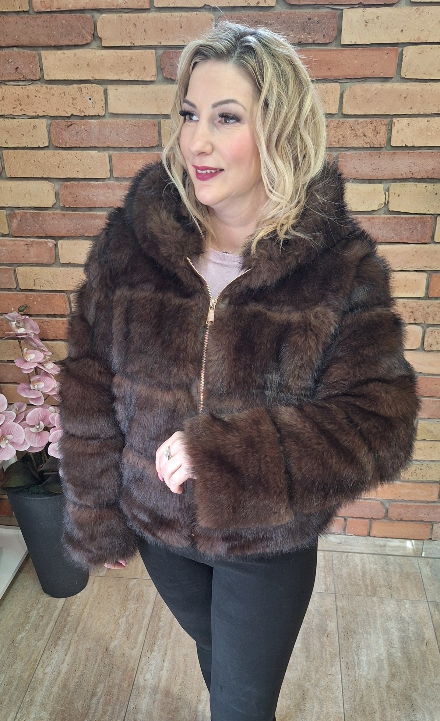 Rövid derekú bunda