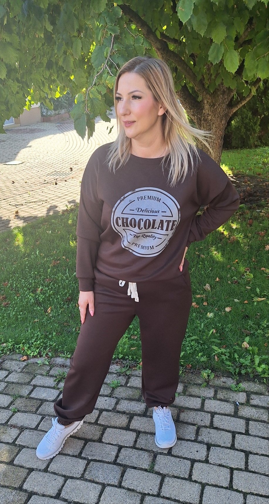 Chocolate melegítő együttes