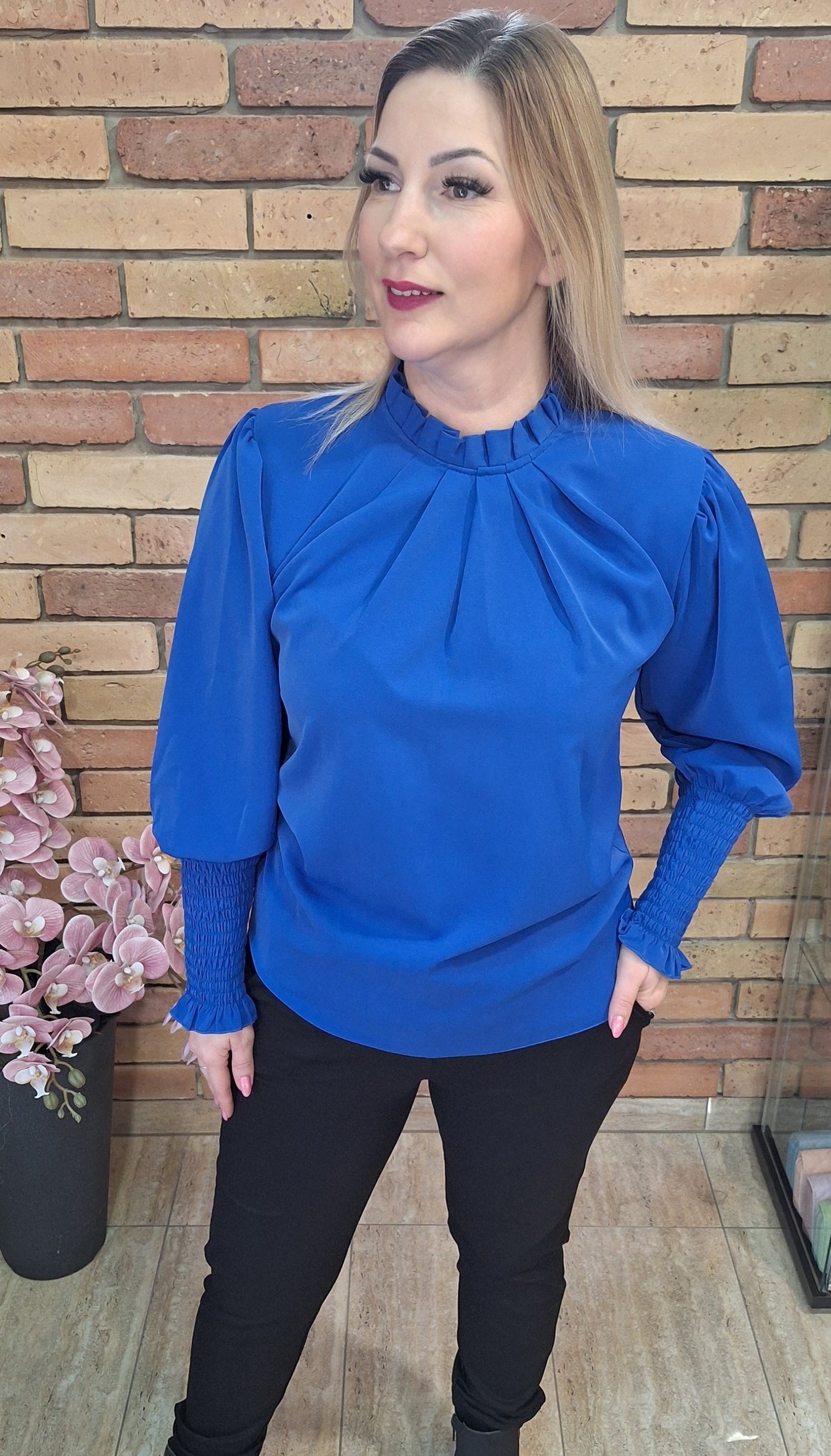 Passzés-gumis ujjú bluz