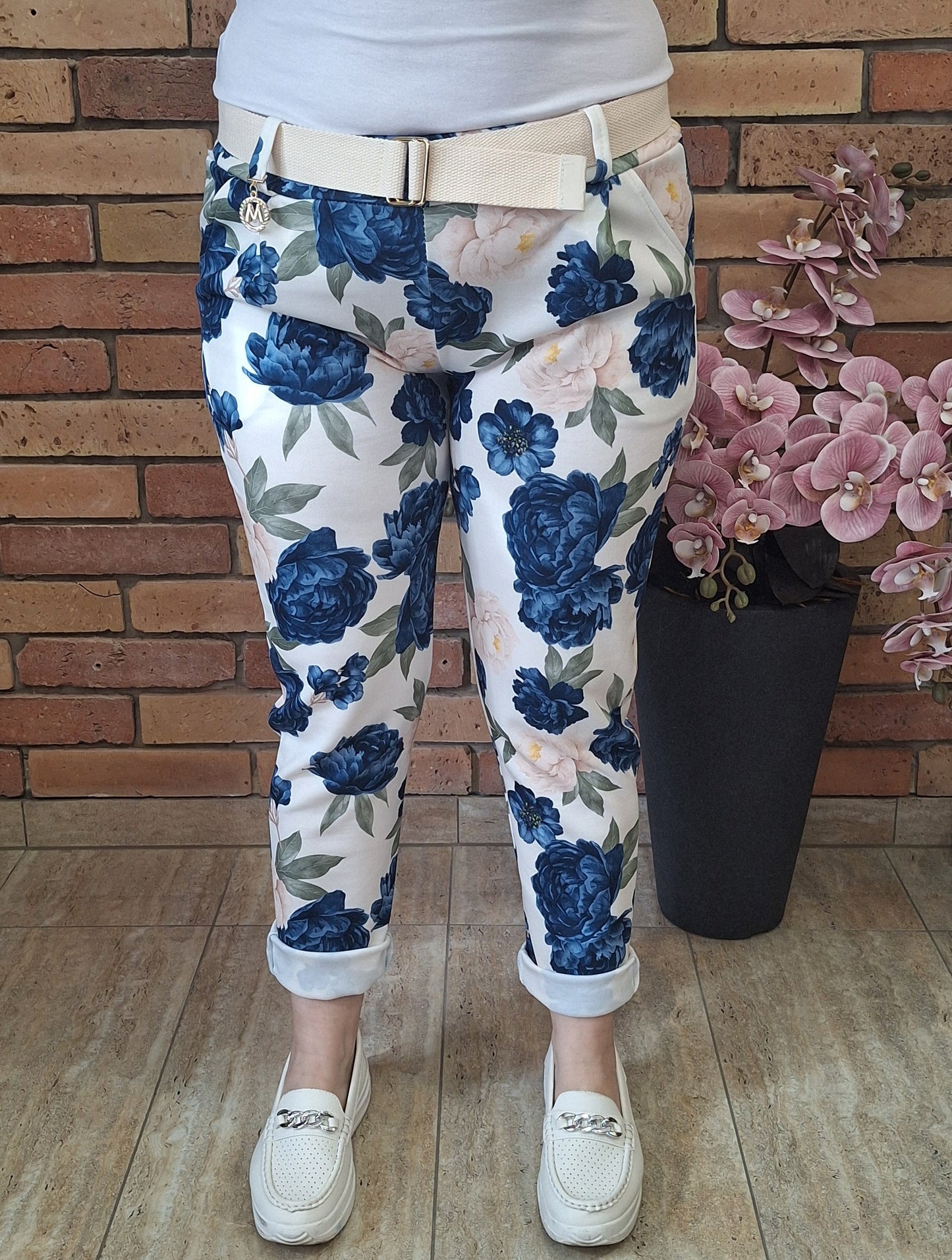 Tavaszi virágos nadrág