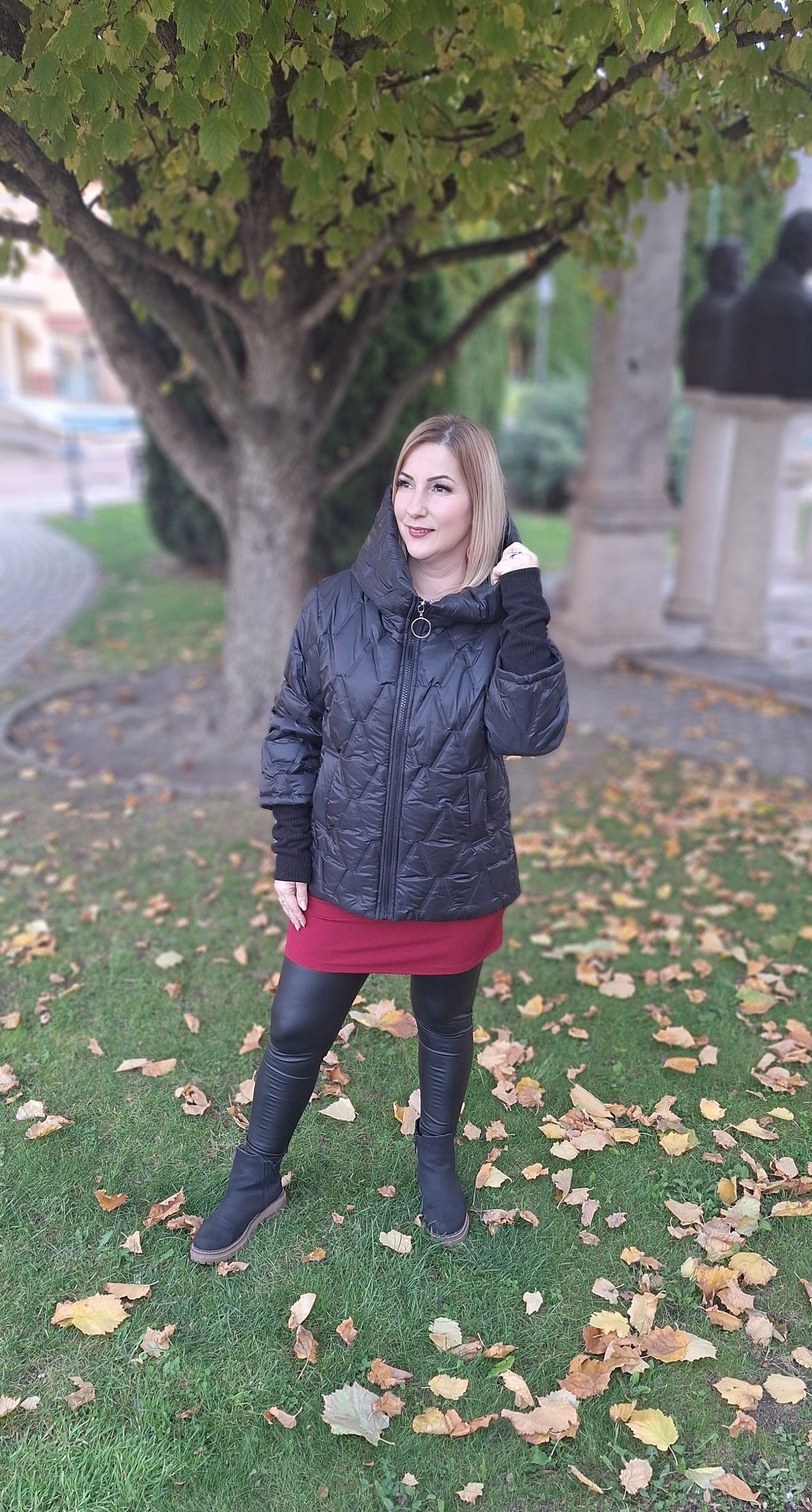 Rövid,passzés ujjú dzseki