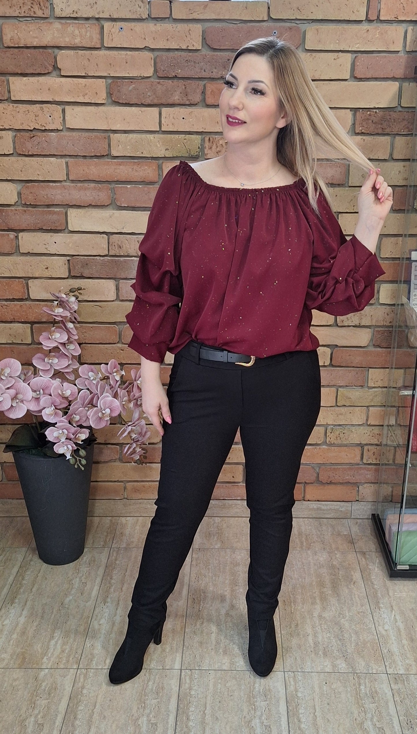 Anyagában csillámos felső