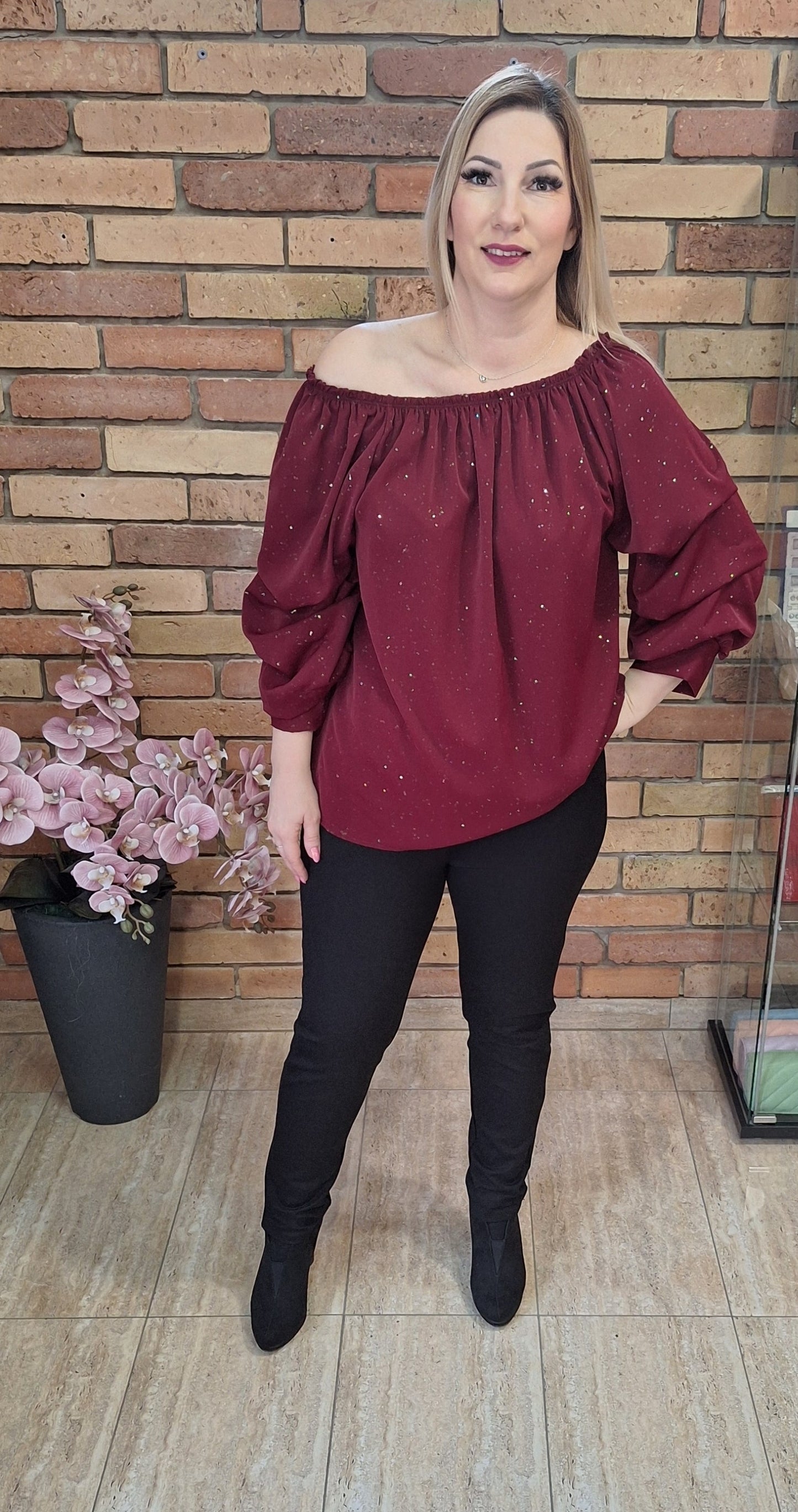 Anyagában csillámos felső