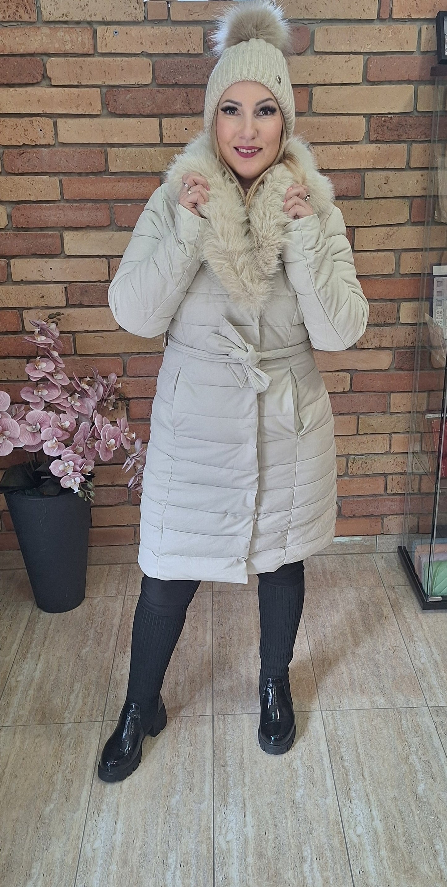 Szörmés megköthető kabát