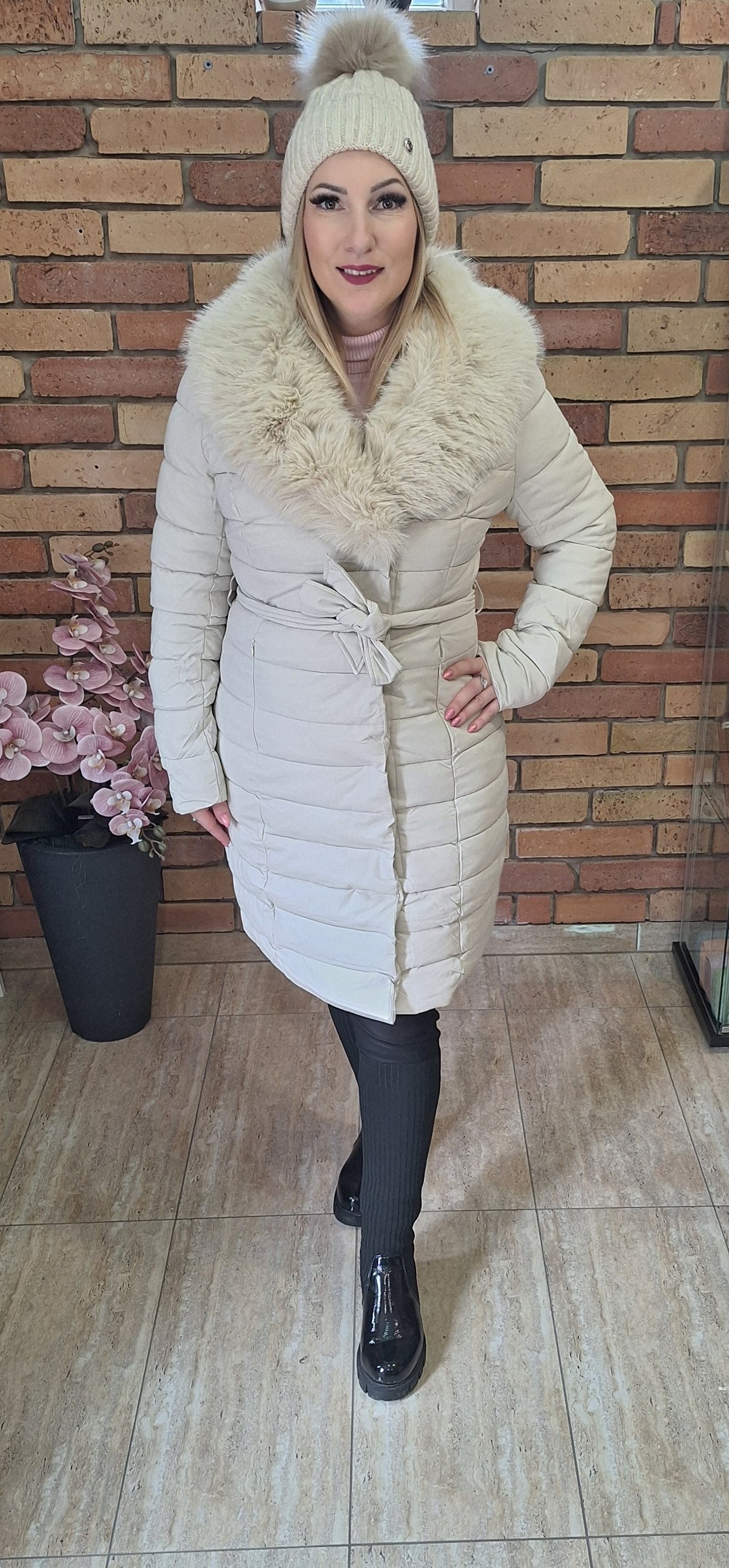 Szörmés megköthető kabát