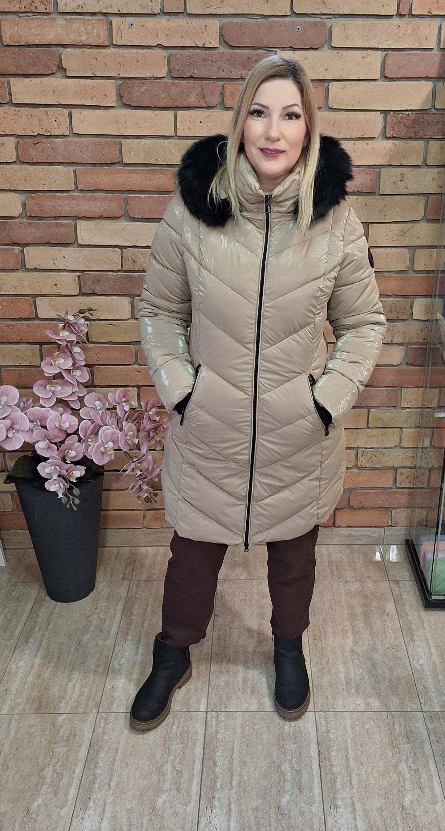 Capuccino steppelt kabát