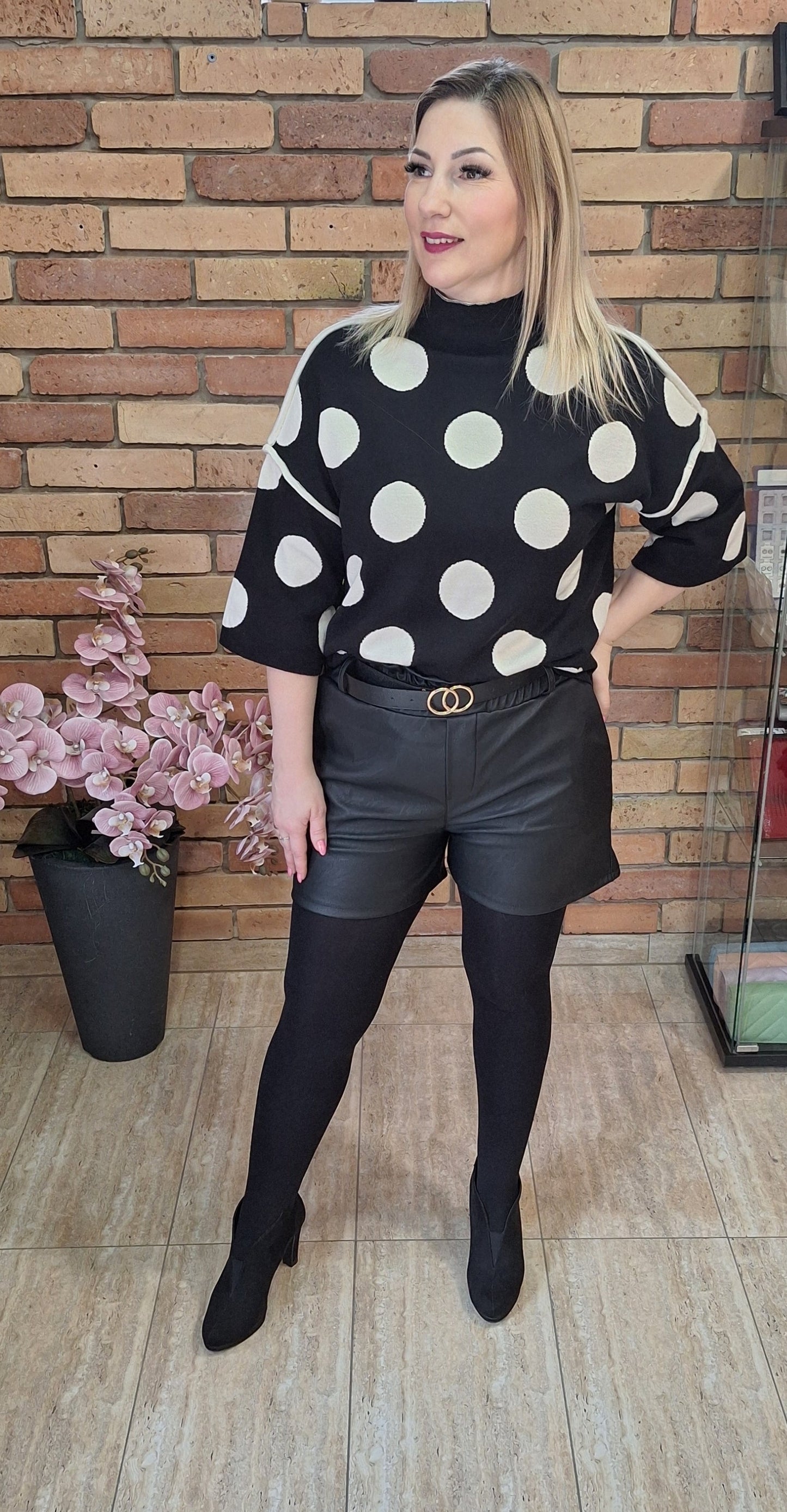 Extra puha pöttyös felső