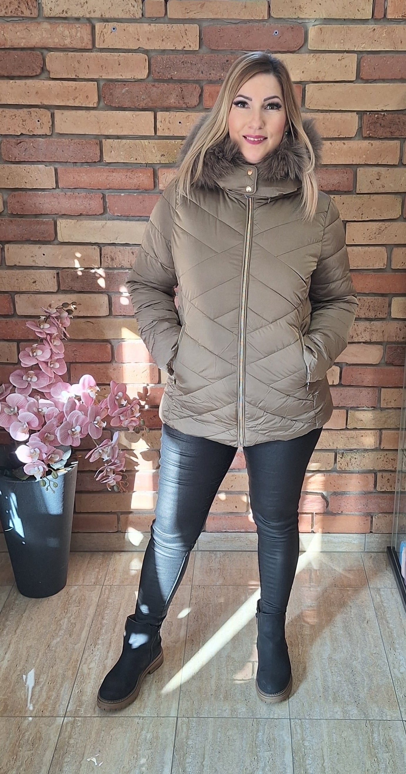 Karamell steppelt kabát