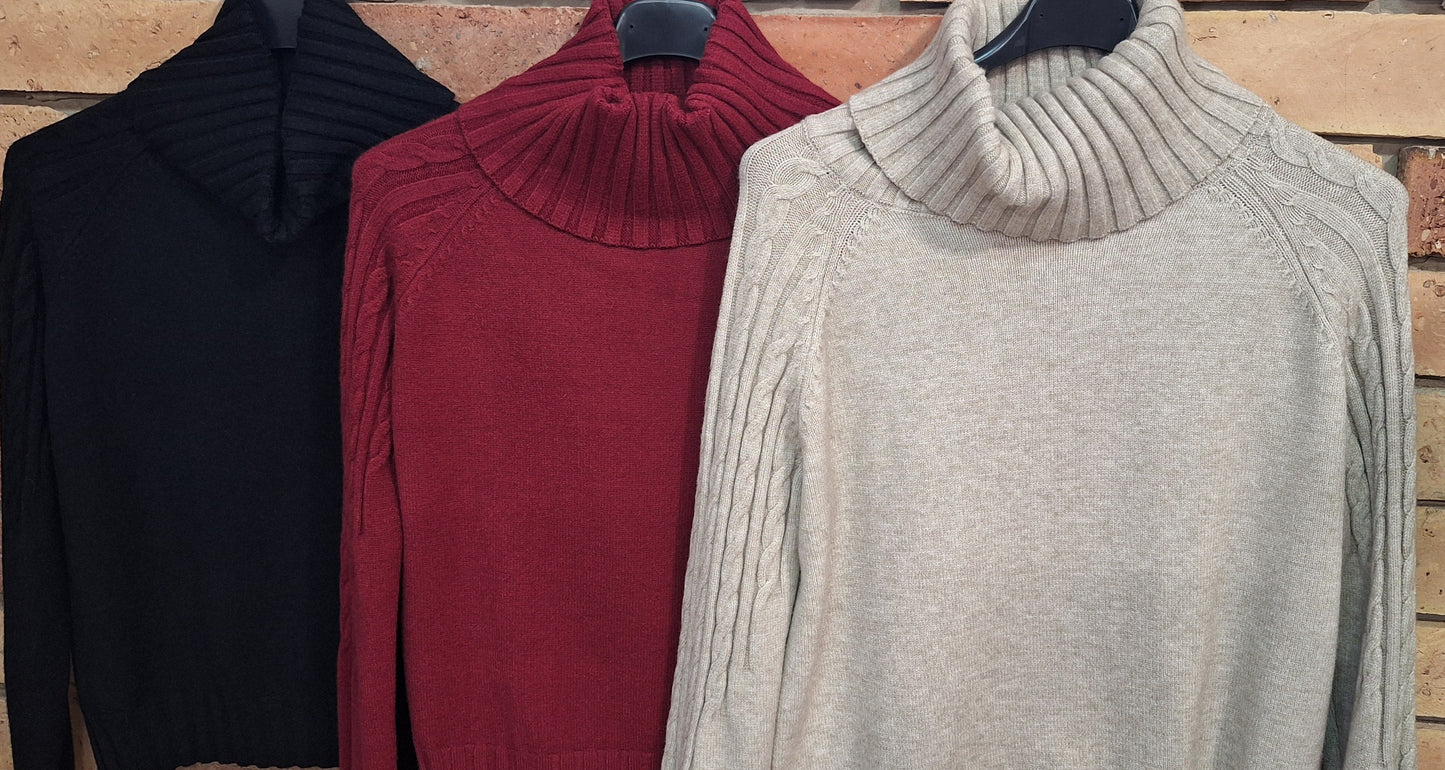 Kötött garbós pulóver