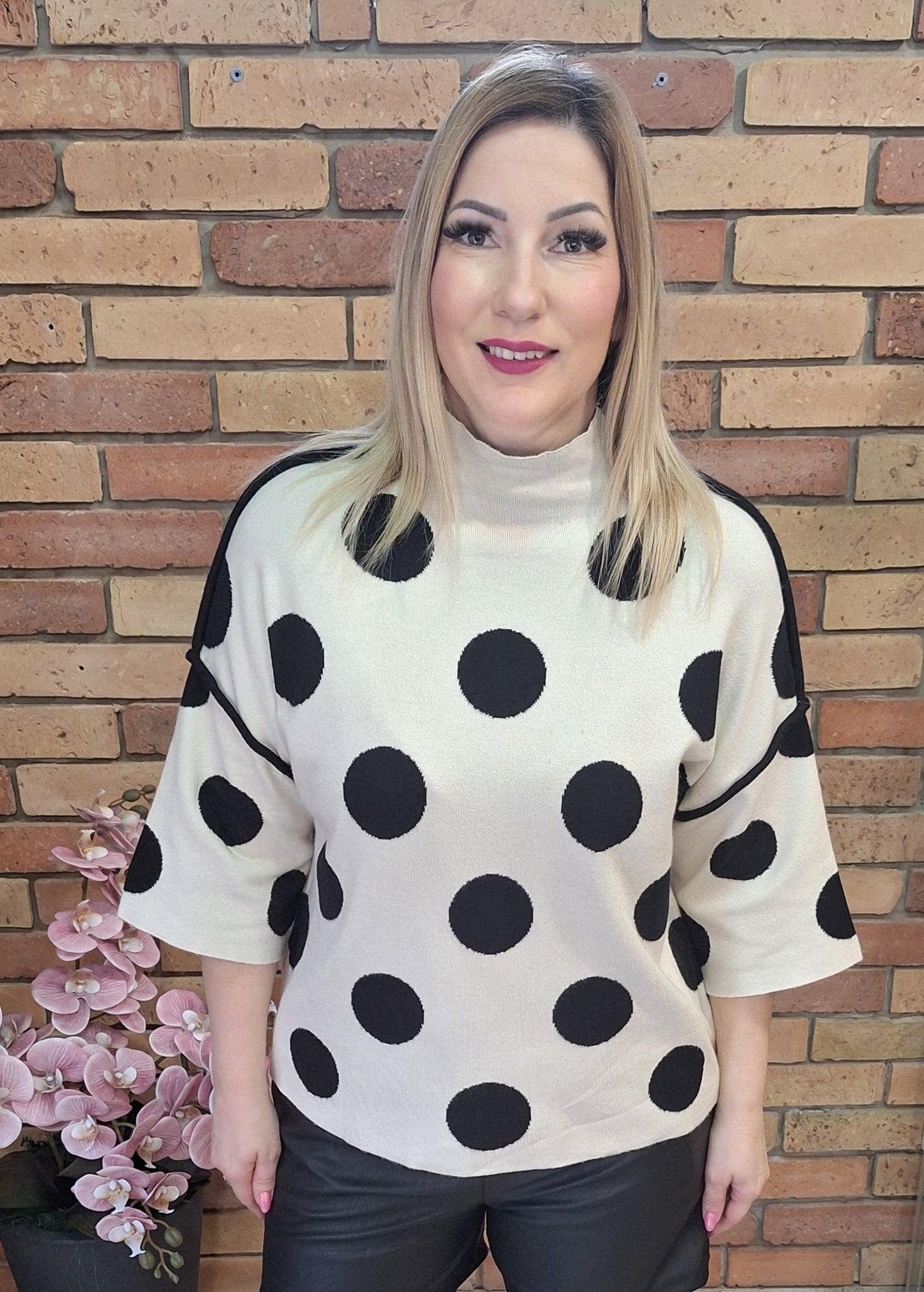 Extra puha pöttyös felső