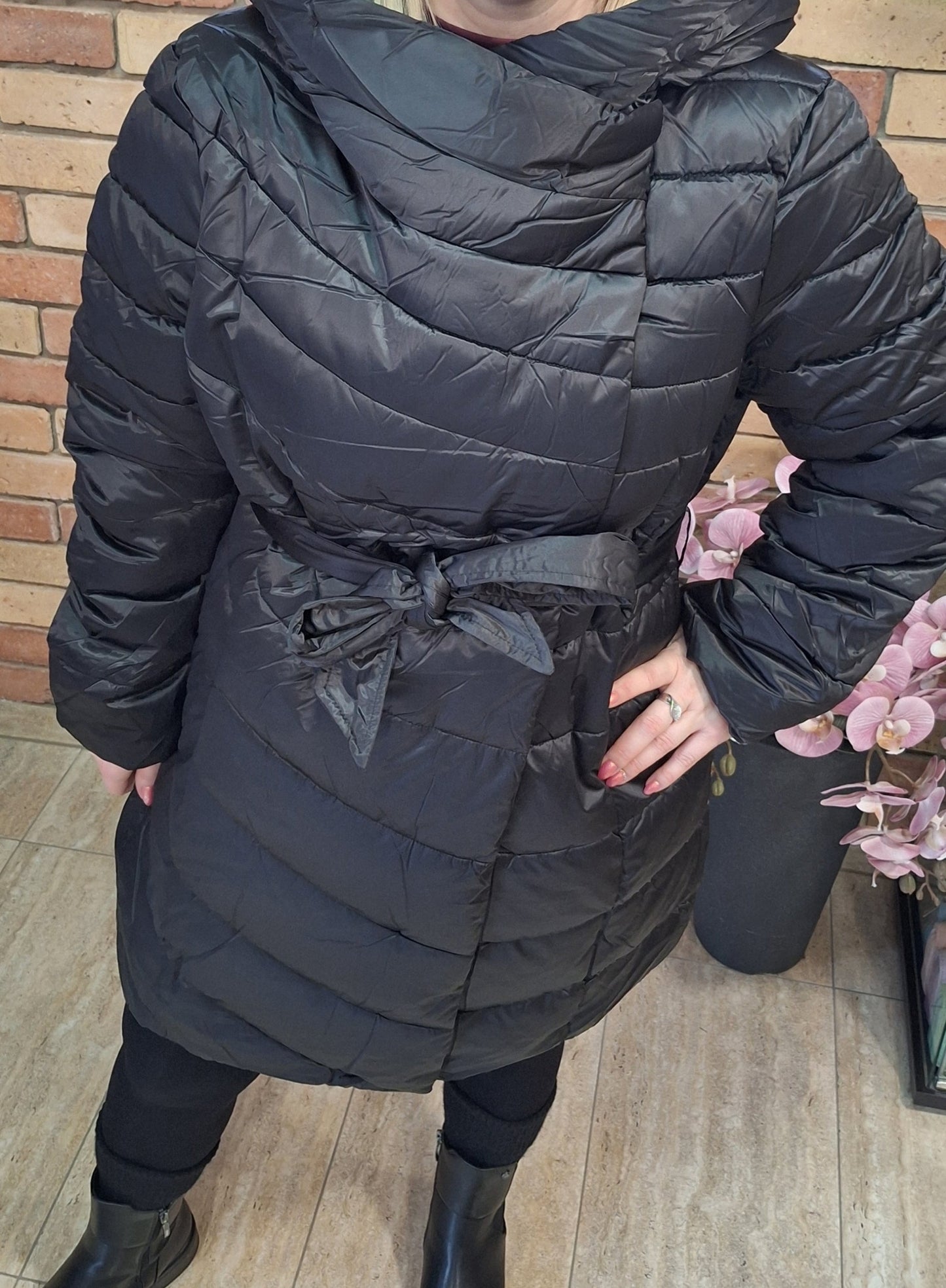 Steppelt fekete ,nagyméretű kabát (3XL-7XL)