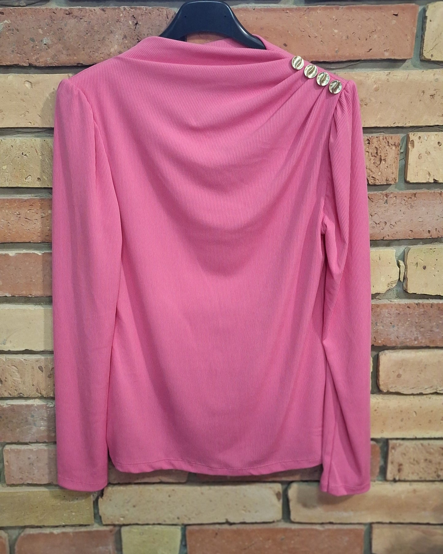 Bordázott gombos felső