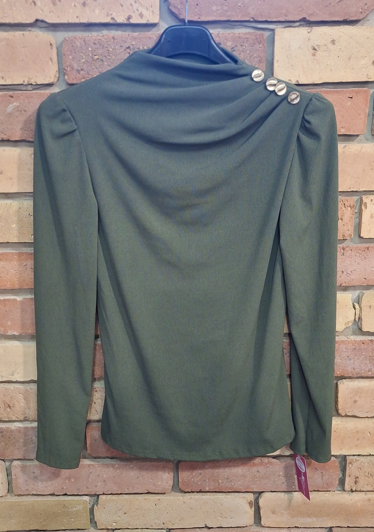 Bordázott gombos felső