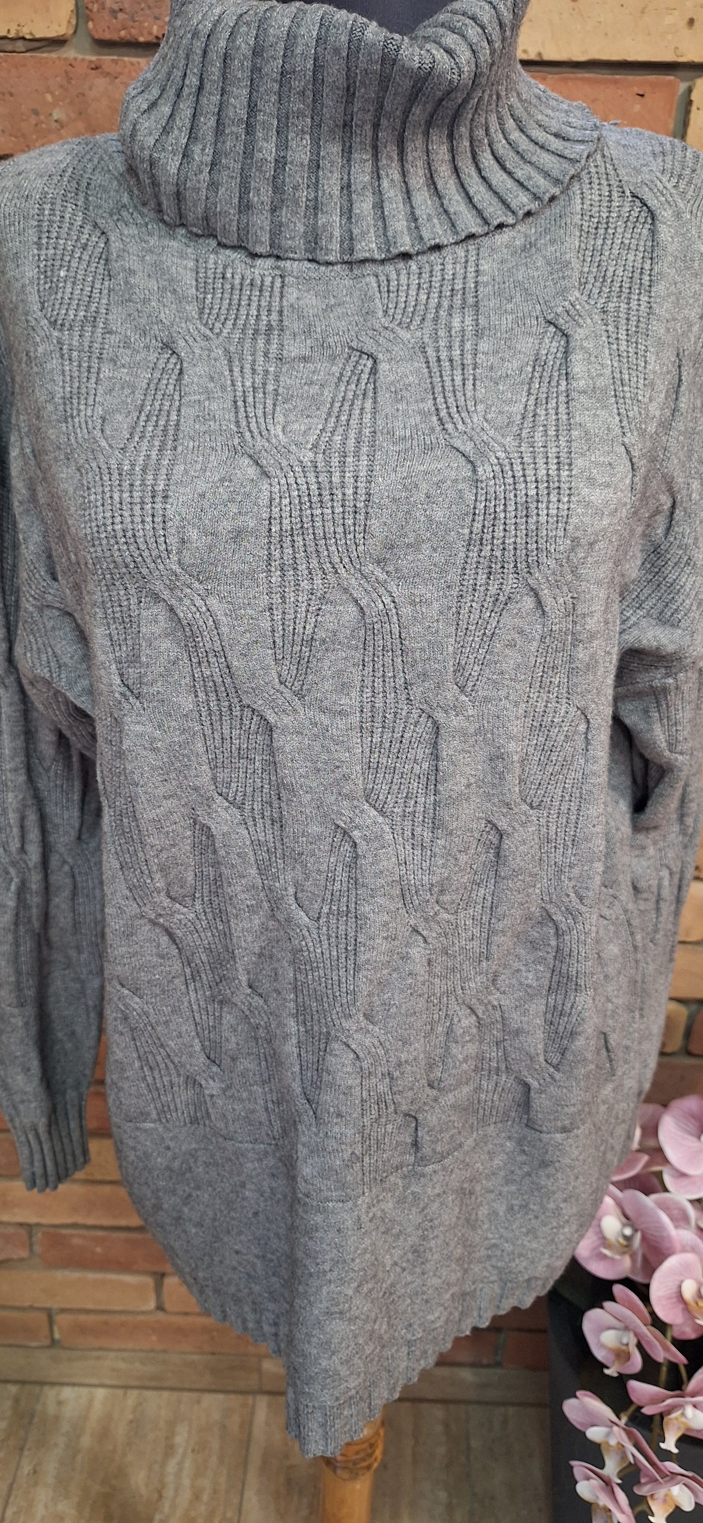 Kötött garbós pulóver S-Xl