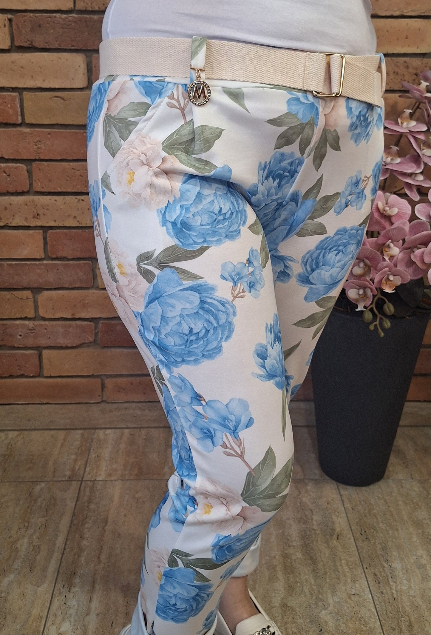 Tavaszi virágos nadrág