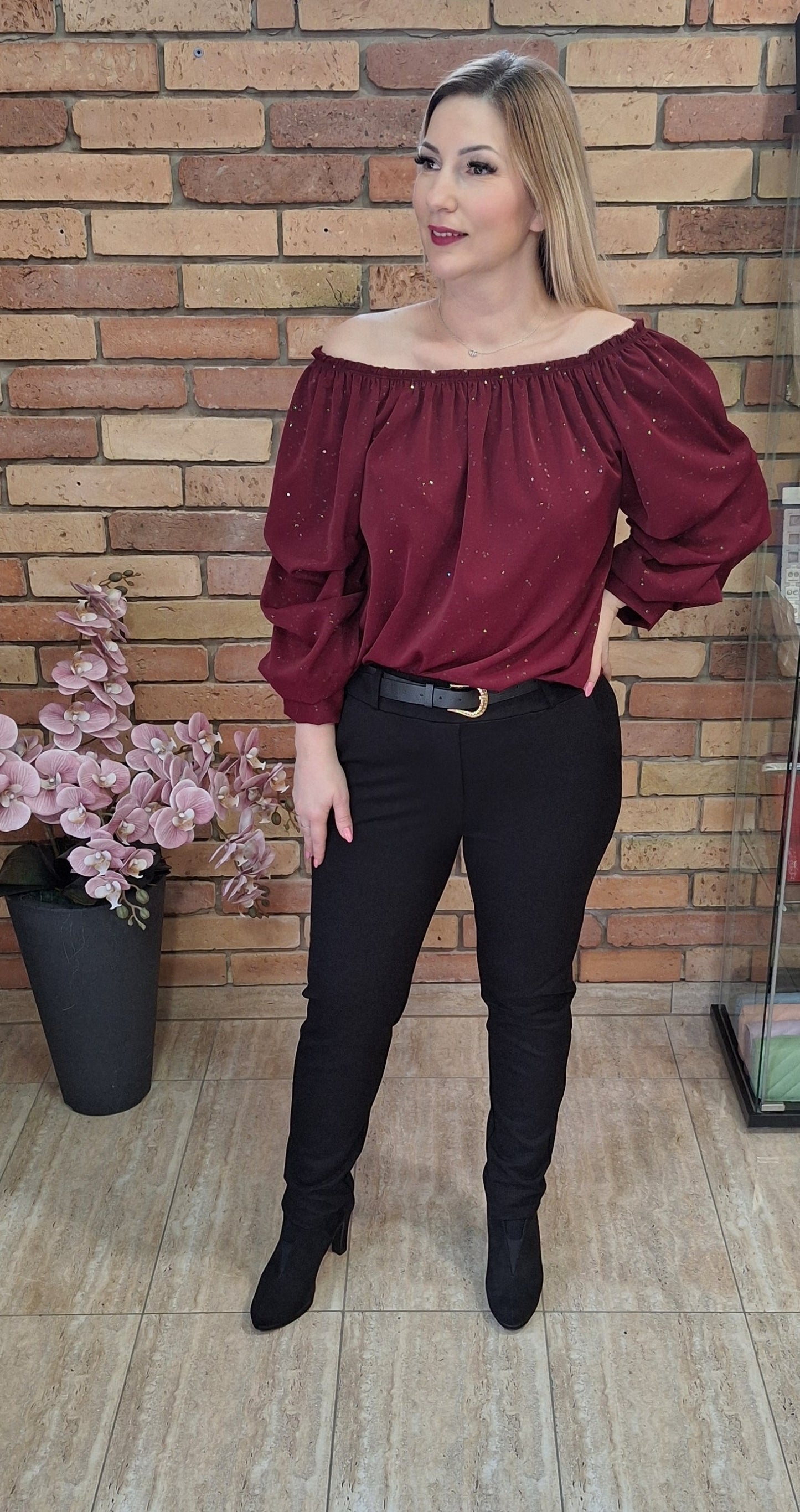 Anyagában csillámos felső