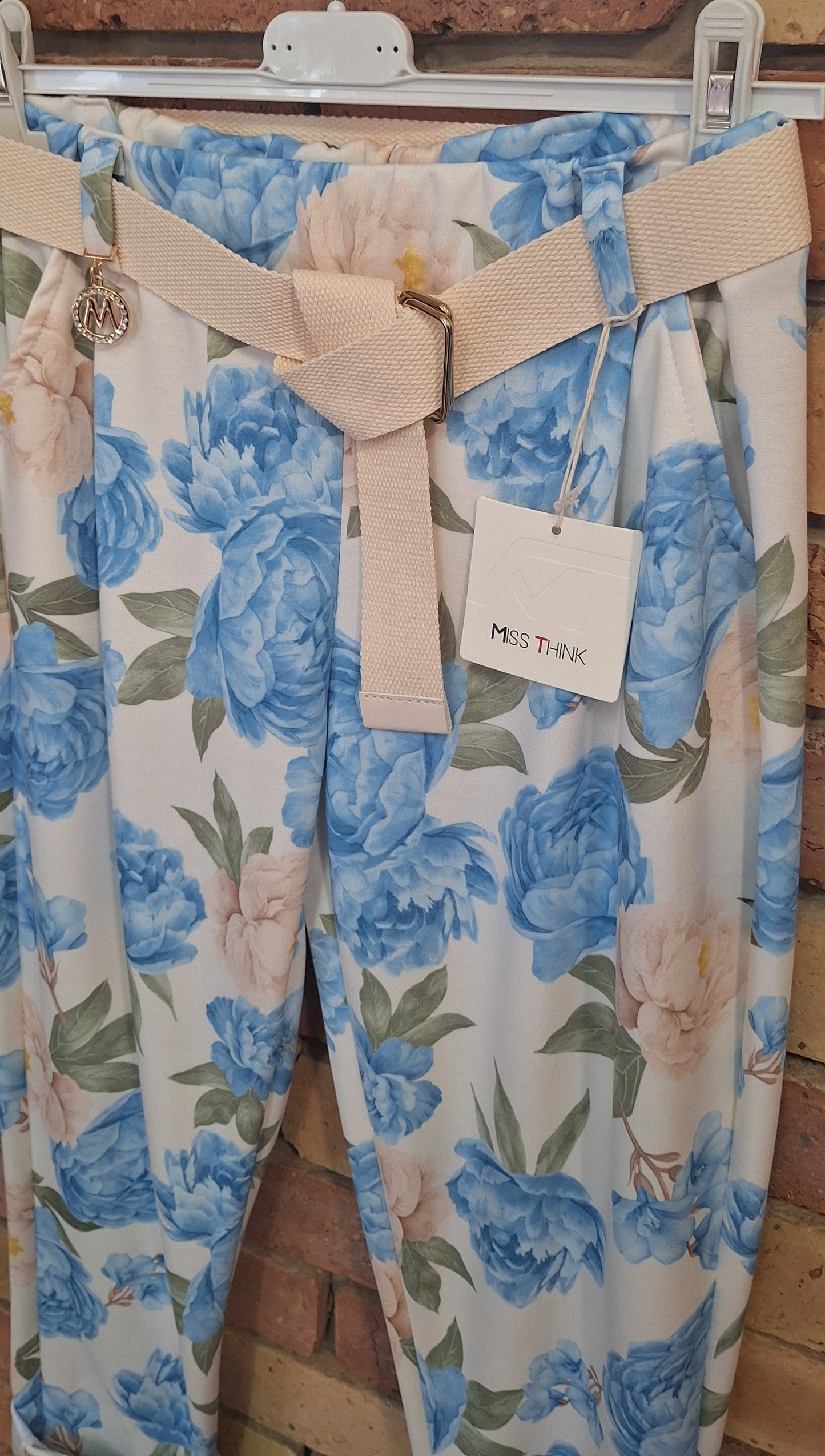 Tavaszi virágos nadrág