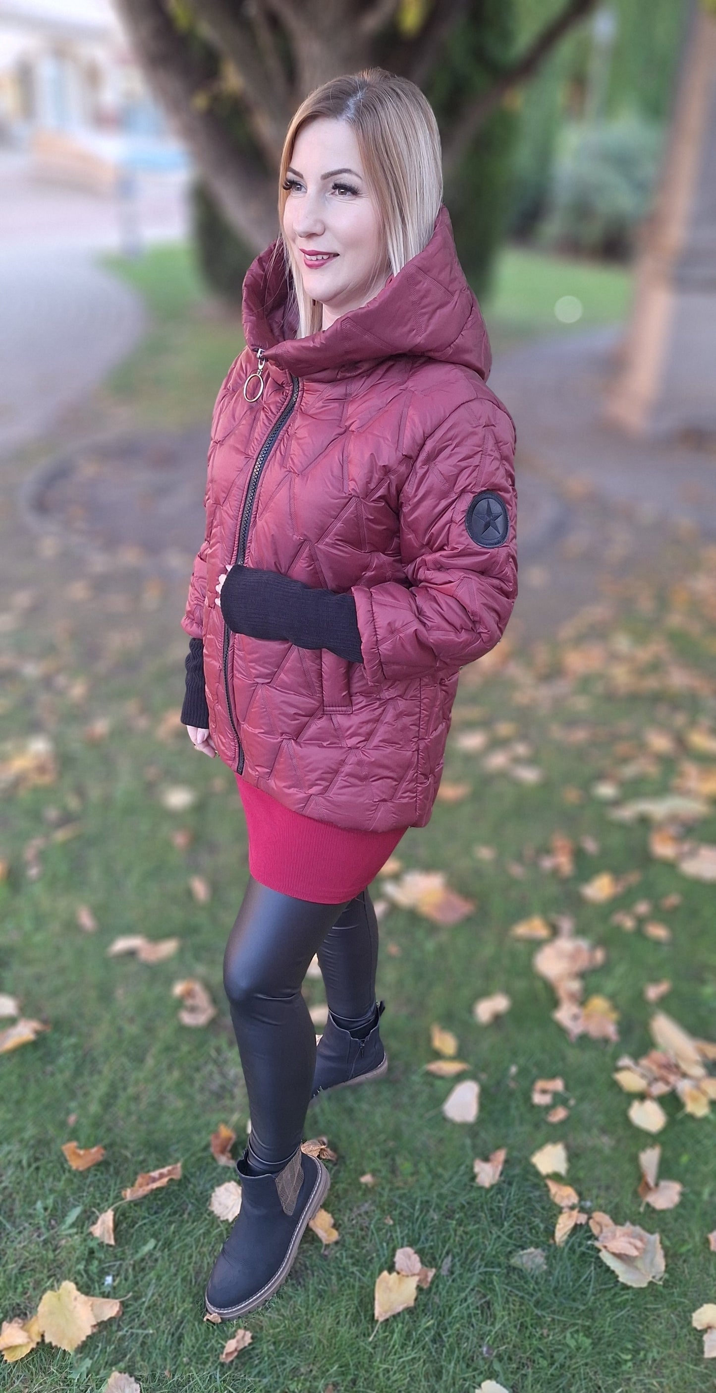 Rövid,passzés ujjú dzseki