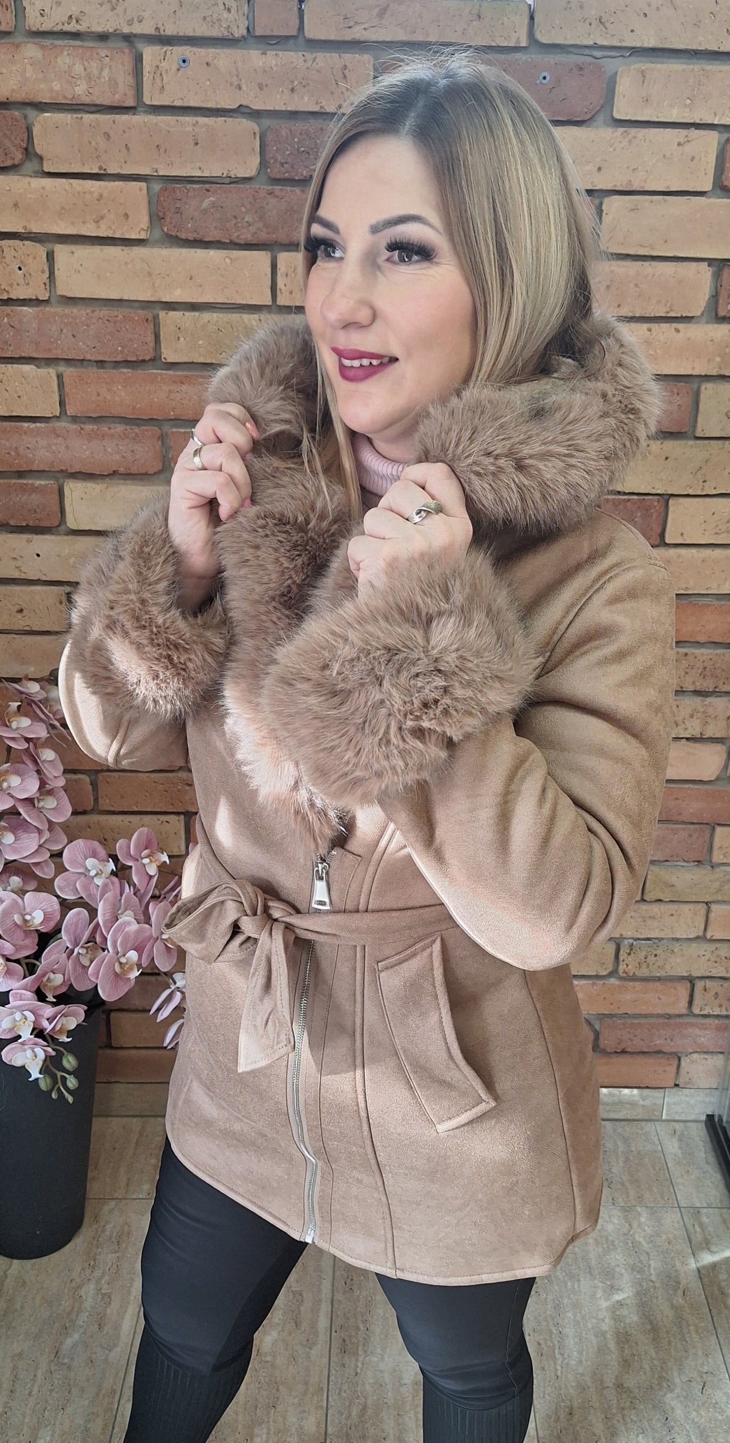 Szörmés, bundás irha kabát