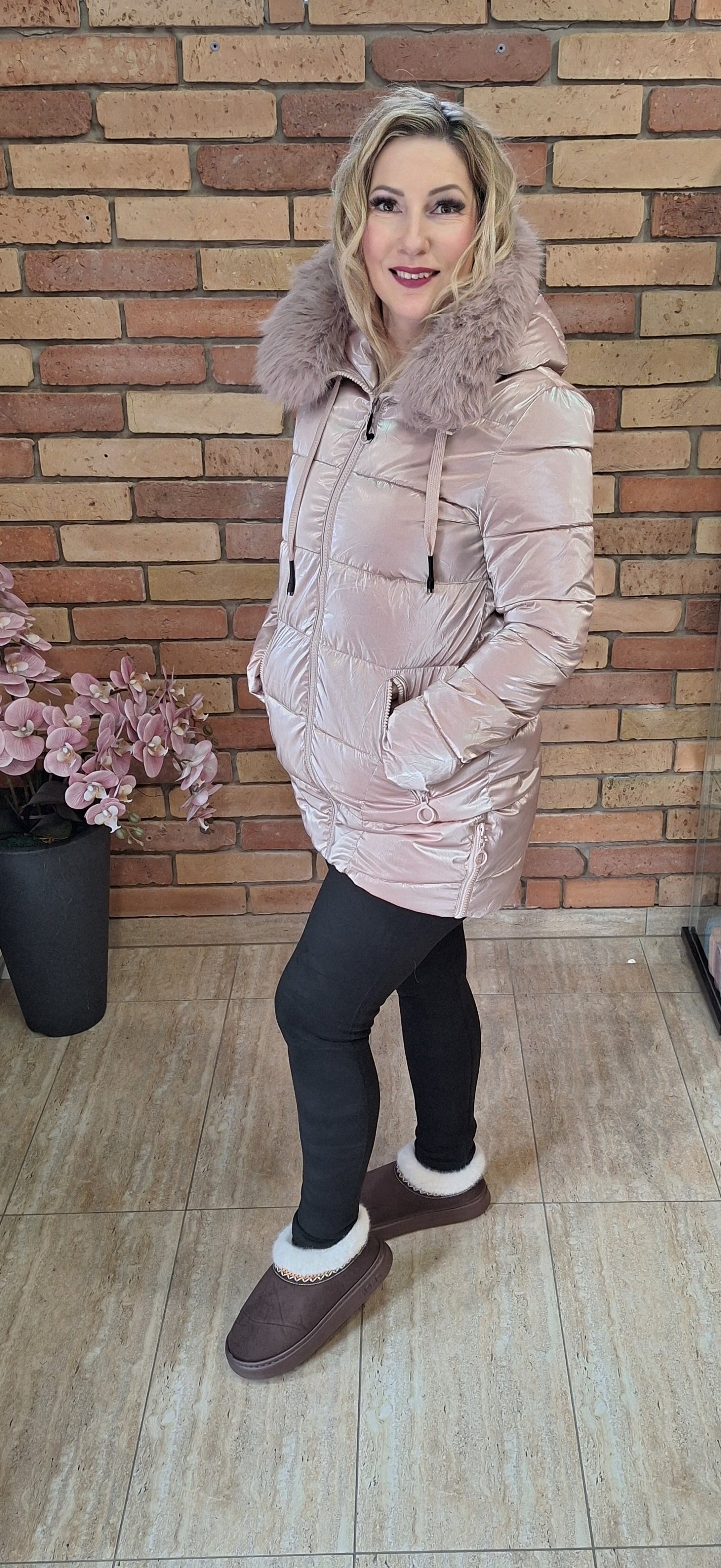 Fényes púder kabát