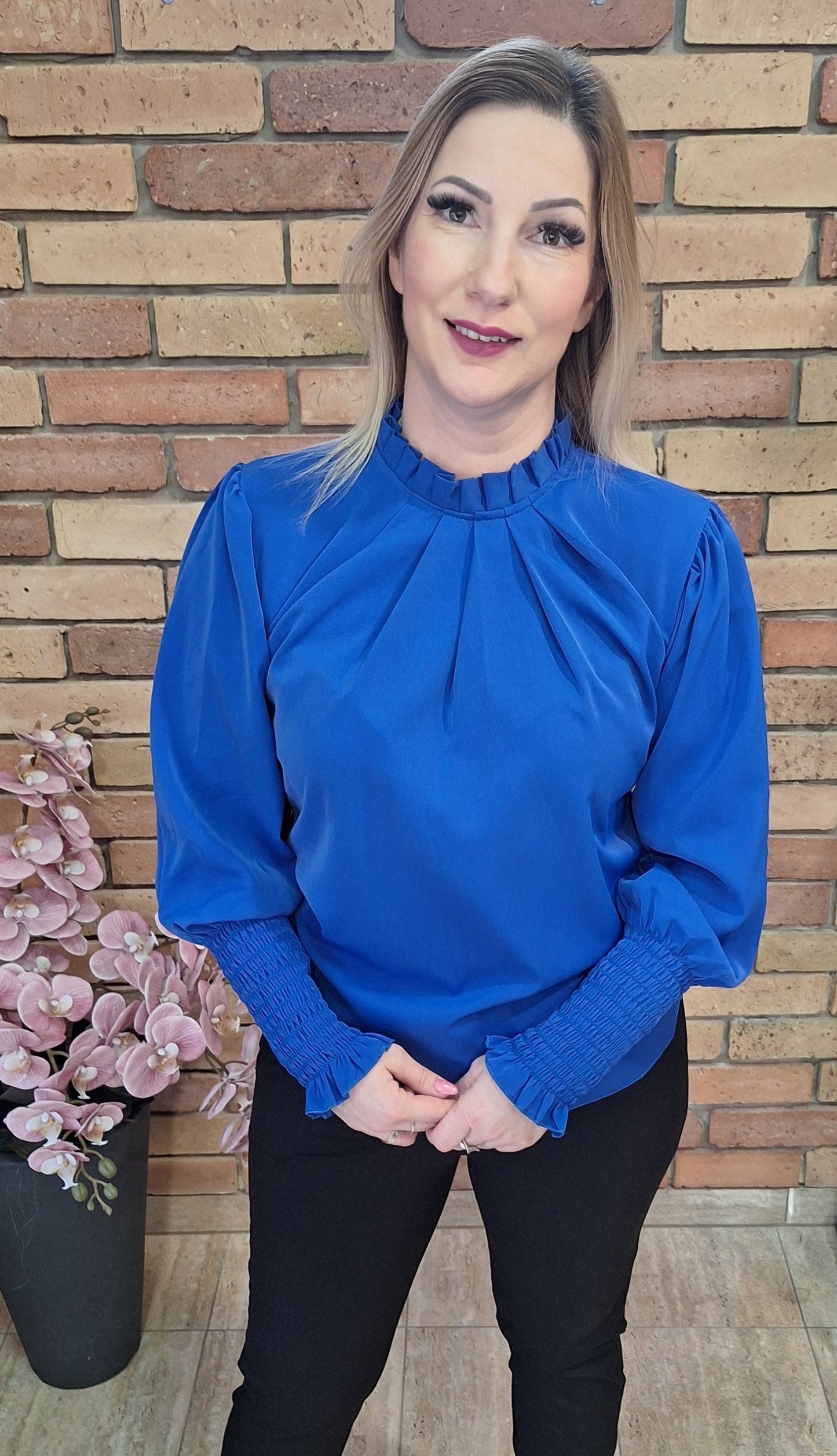 Passzés-gumis ujjú bluz