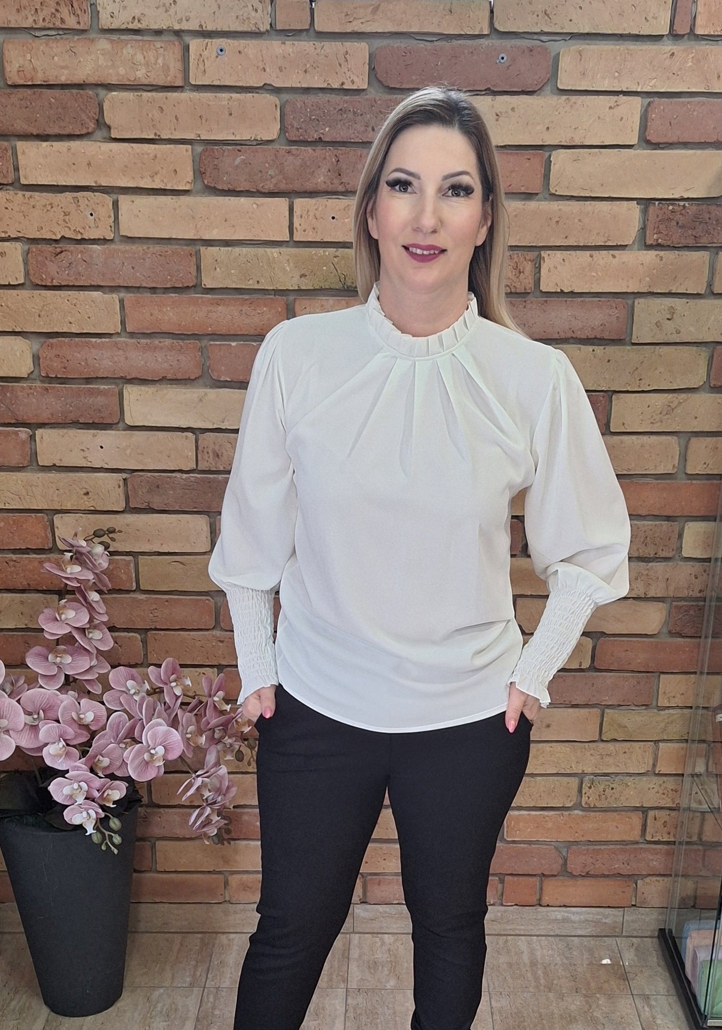 Passzés-gumis ujjú bluz