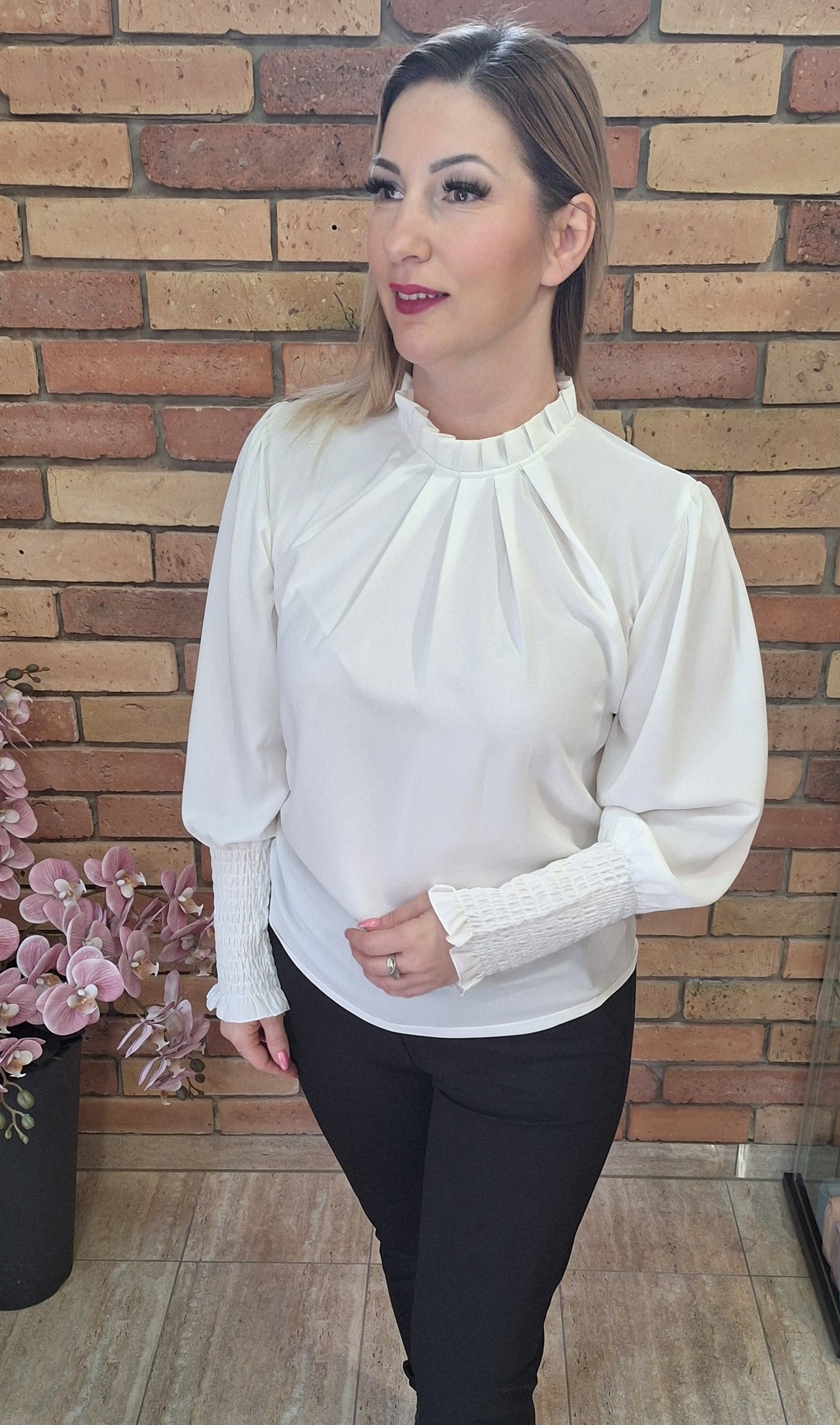 Passzés-gumis ujjú bluz