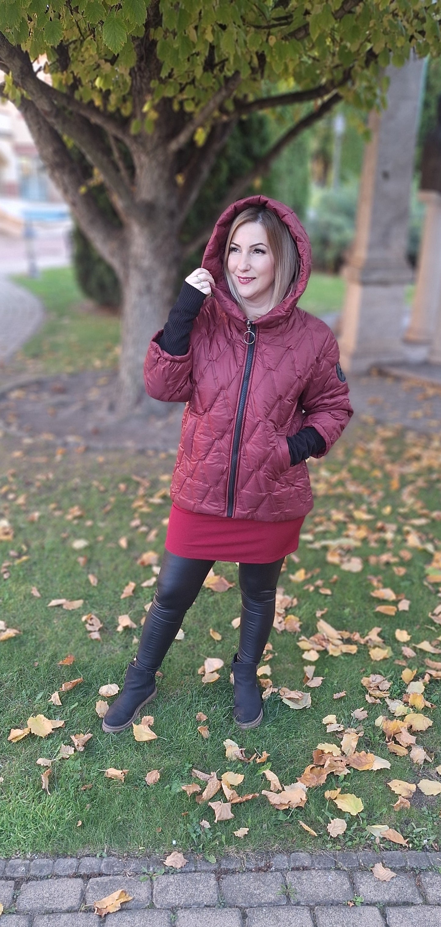 Rövid,passzés ujjú dzseki