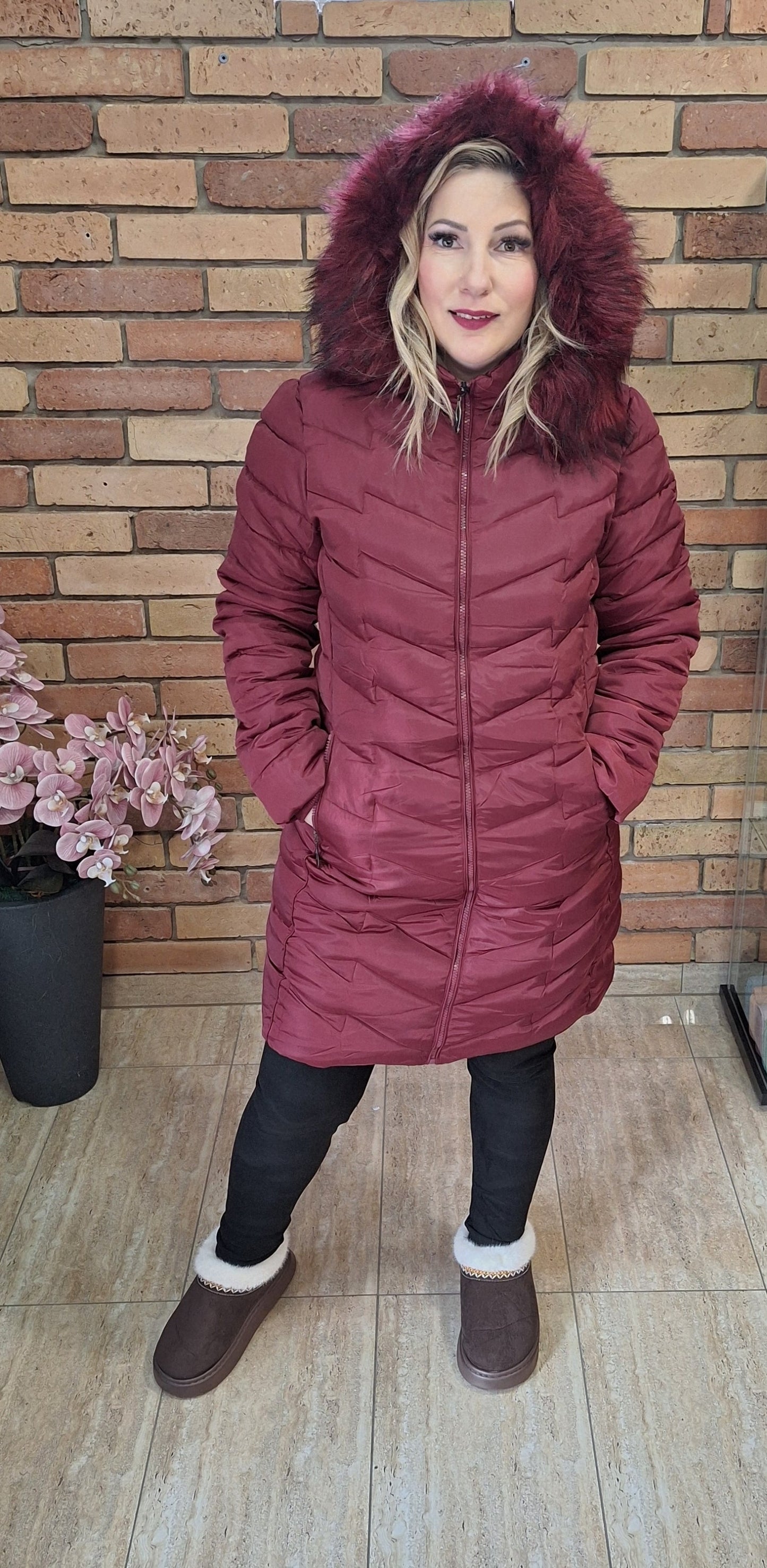 Bordó steppelt kabát