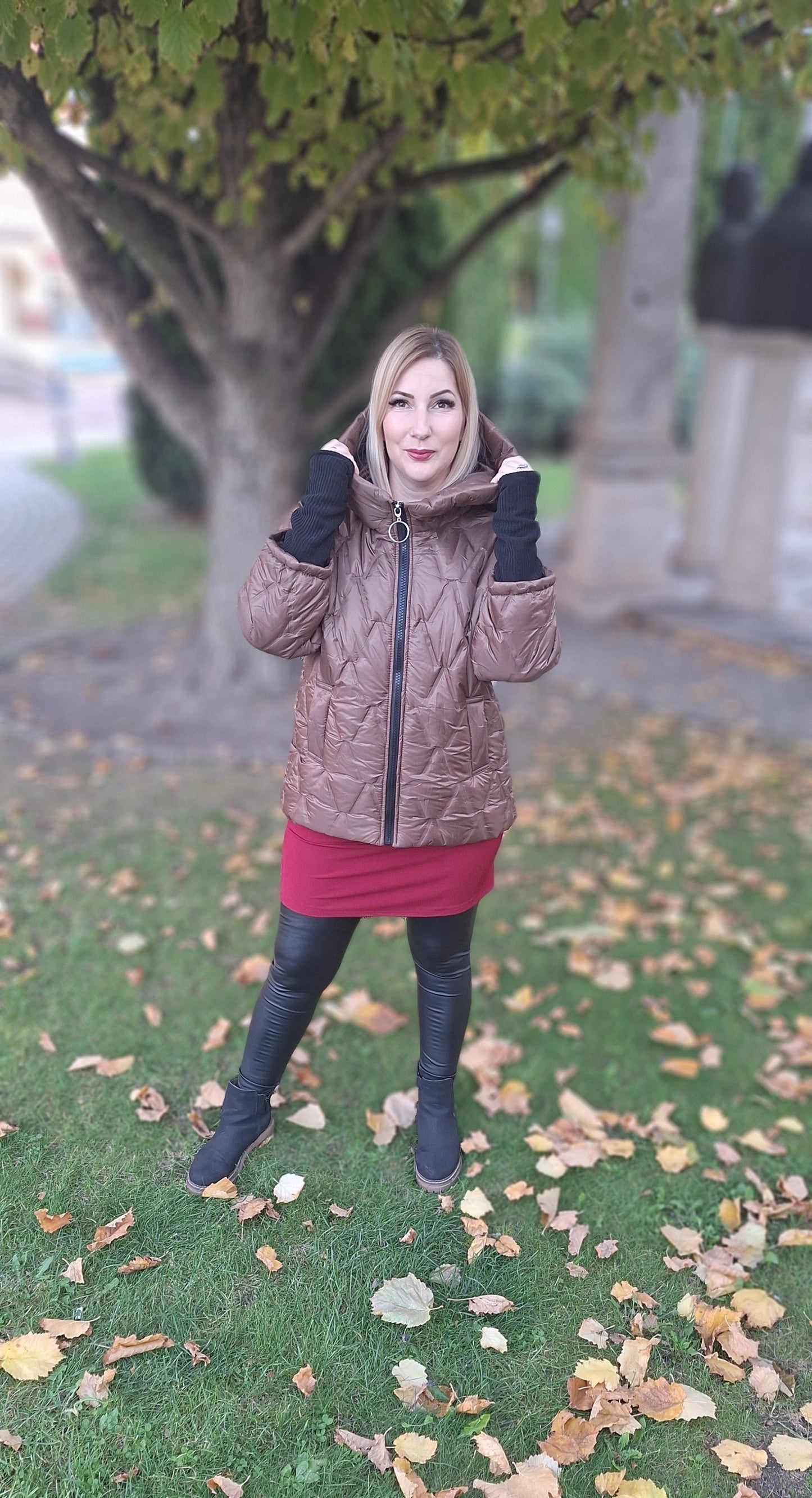 Rövid,passzés ujjú dzseki