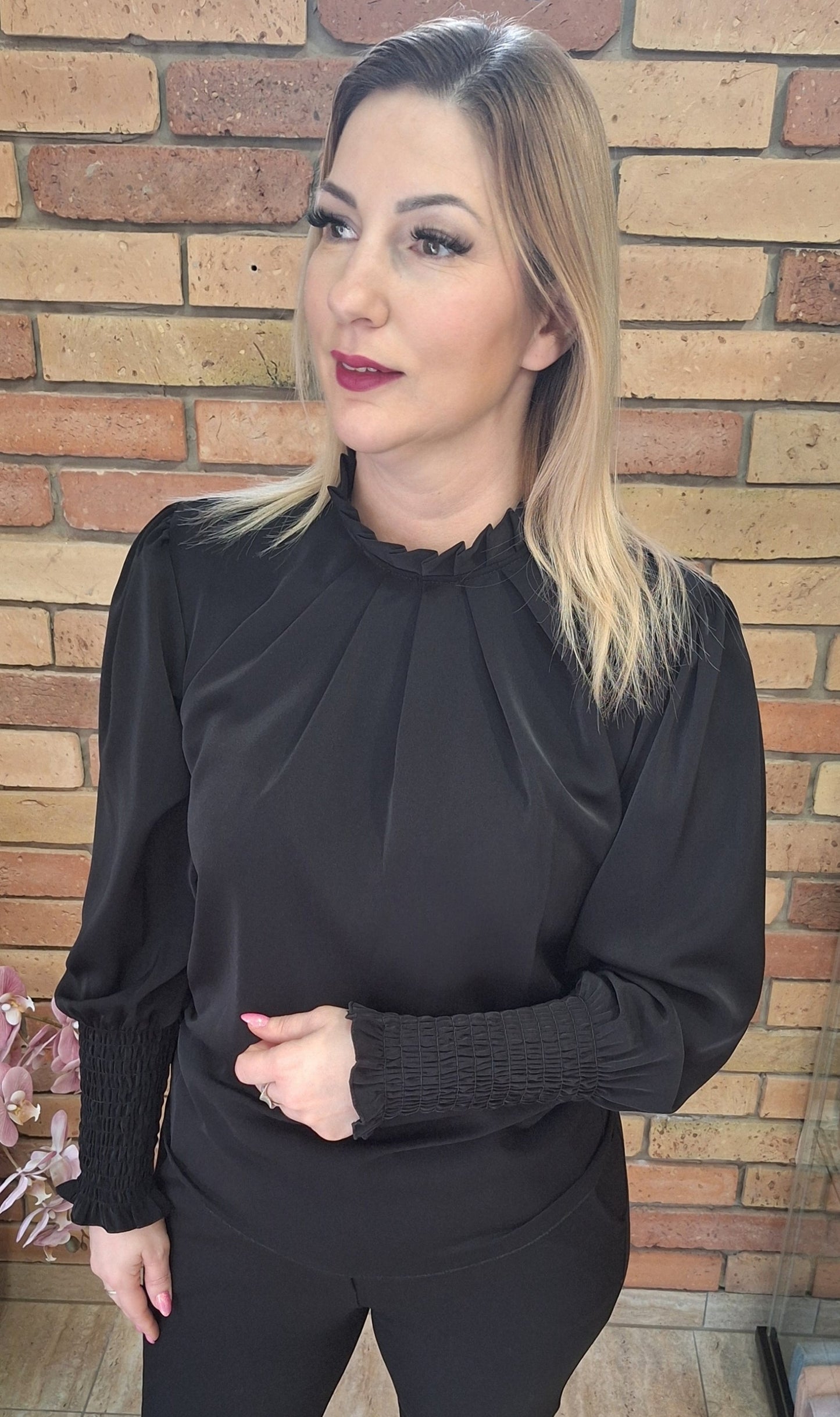 Passzés-gumis ujjú bluz