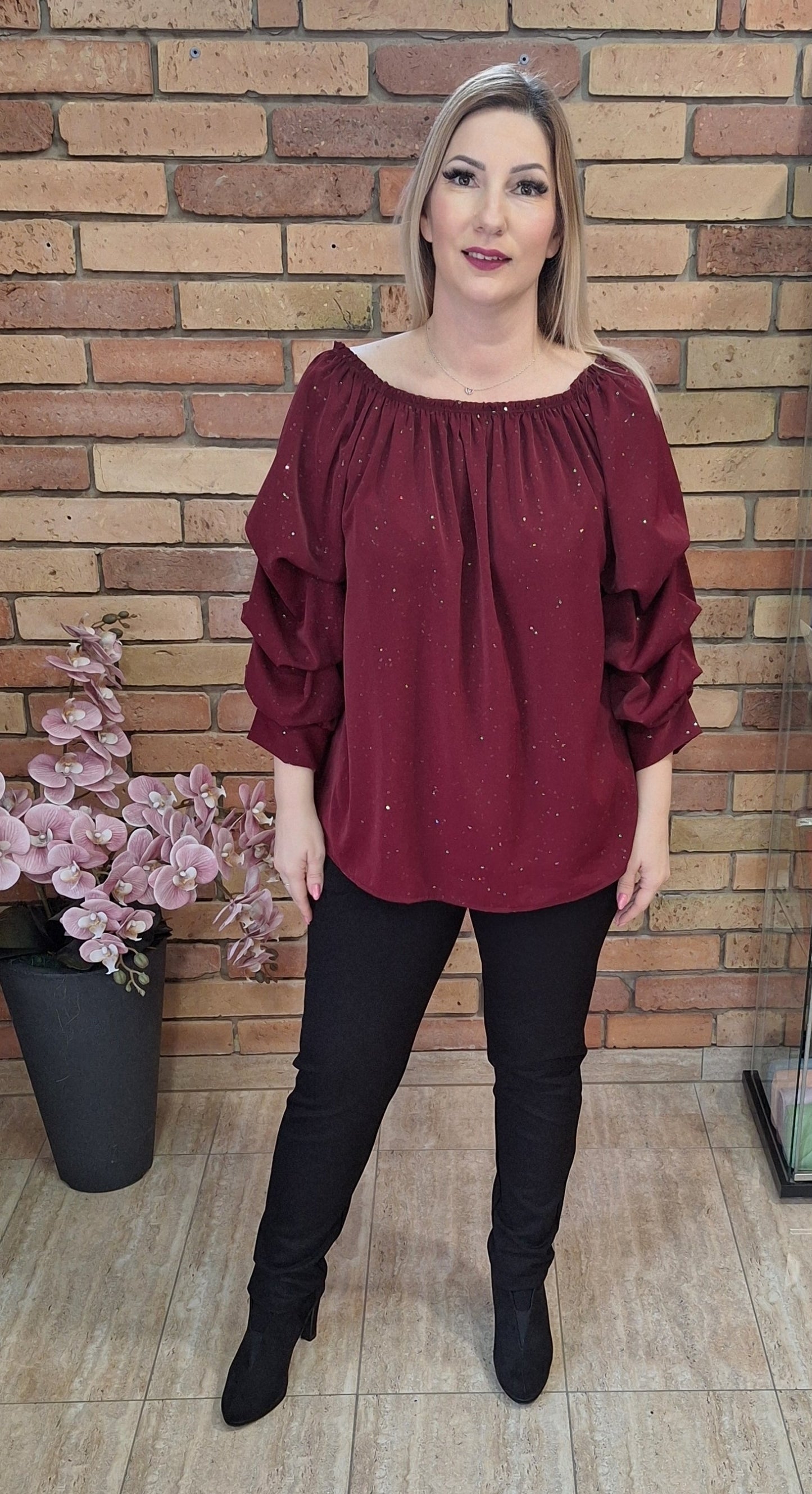 Anyagában csillámos felső