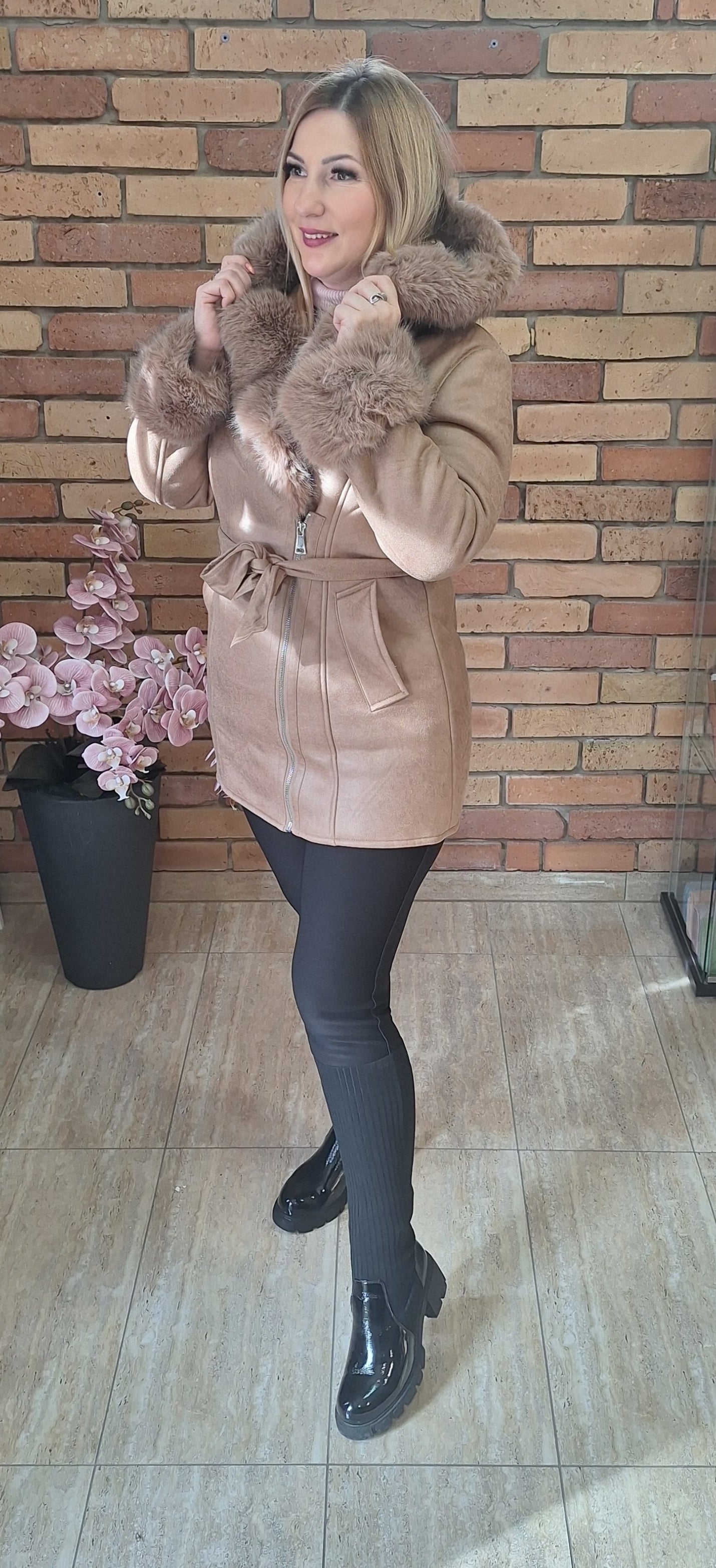 Szörmés, bundás irha kabát