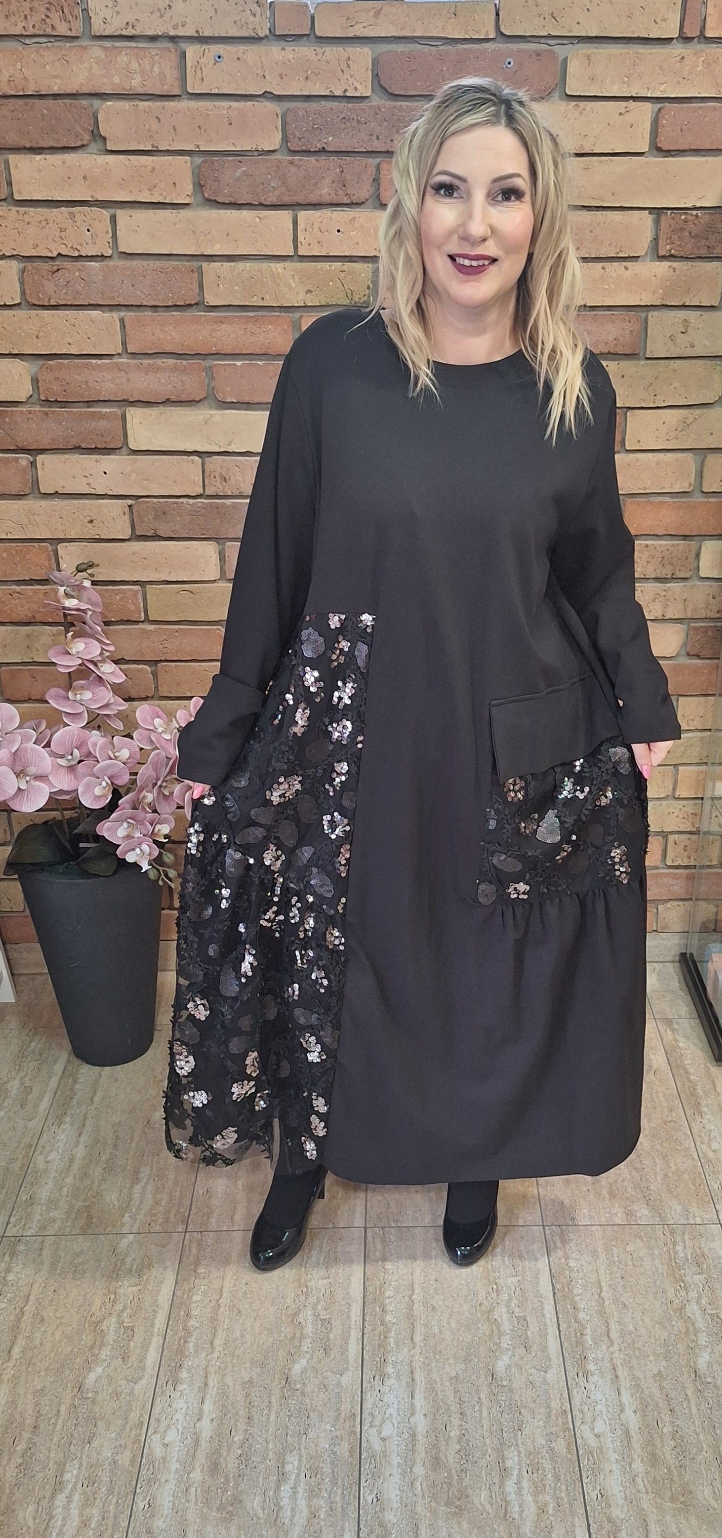 Nagyméretű alkalmi ruha