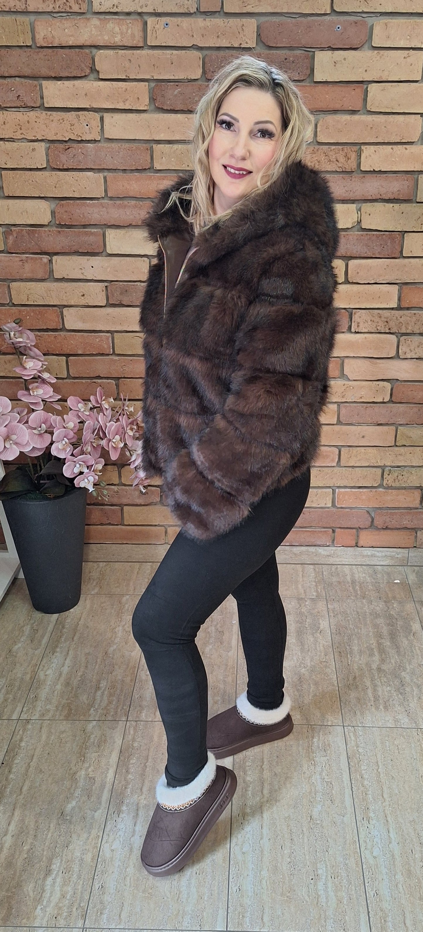 Rövid derekú bunda