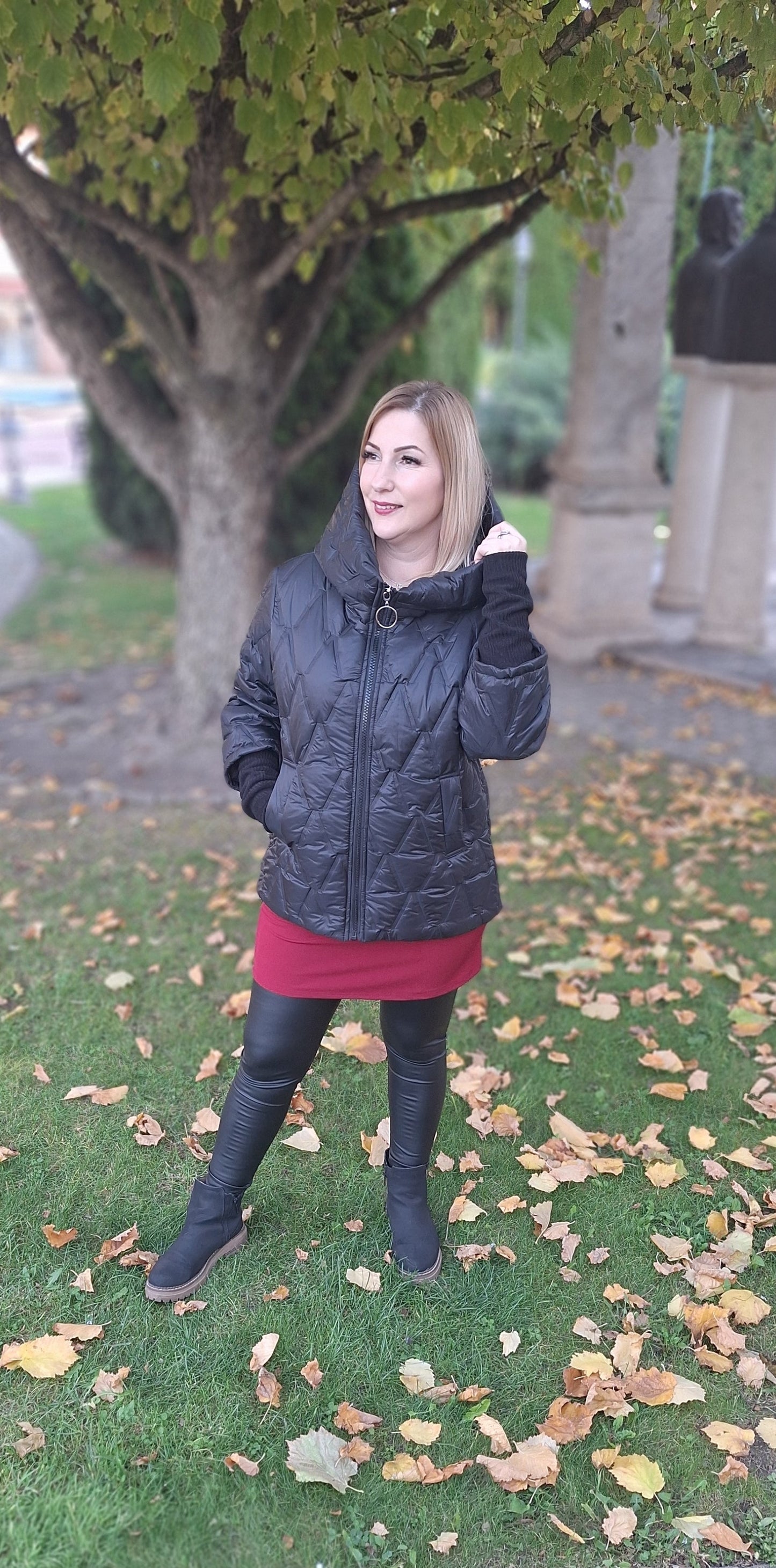 Rövid,passzés ujjú dzseki