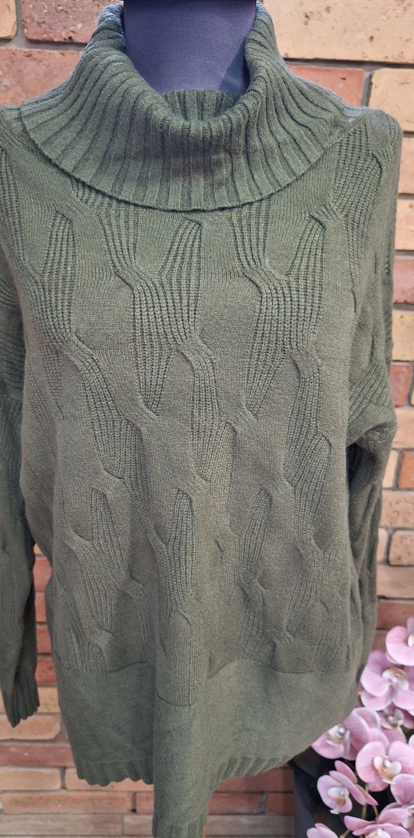 Kötött garbós pulóver S-Xl