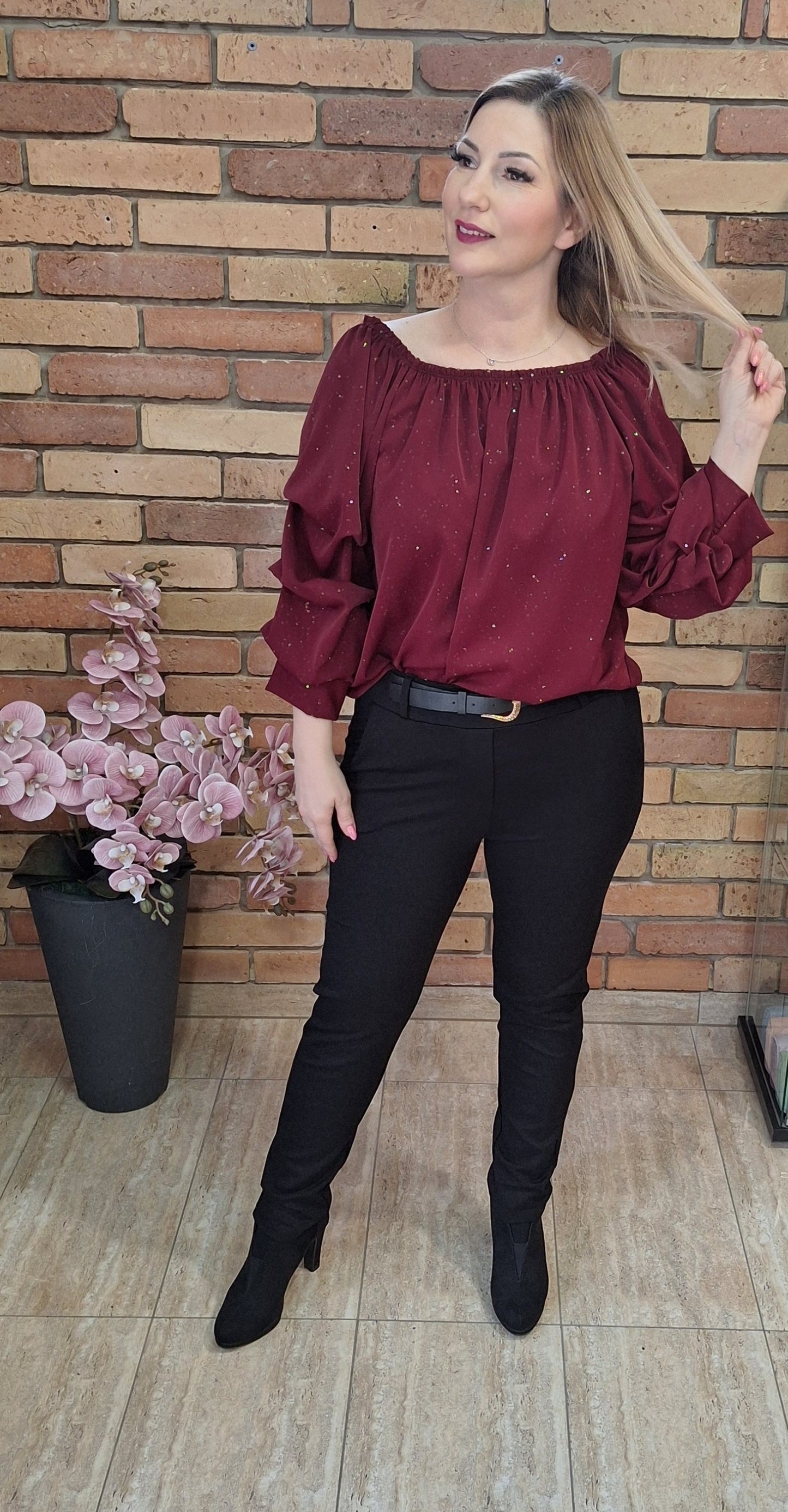 Anyagában csillámos felső