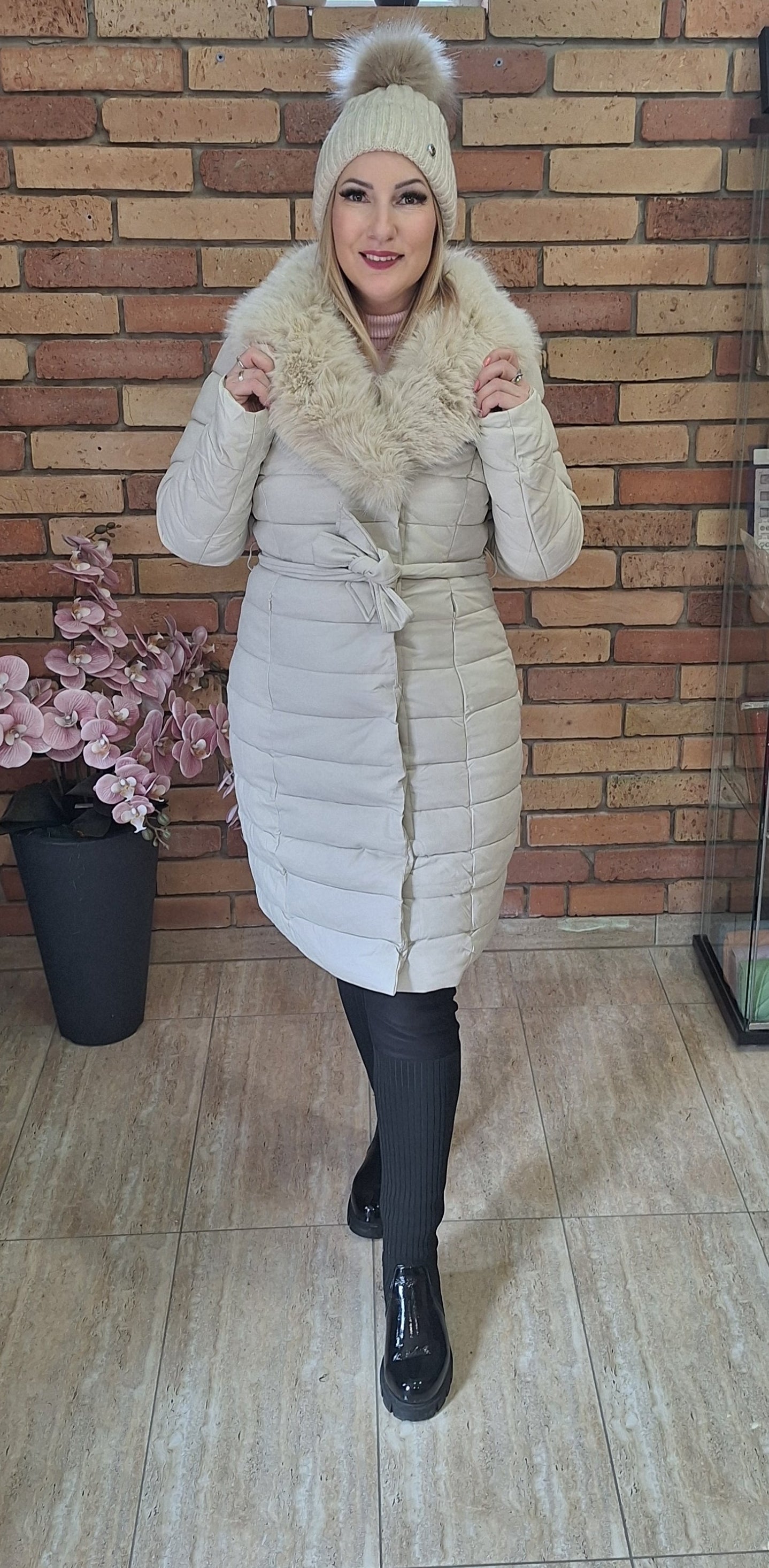 Szörmés megköthető kabát