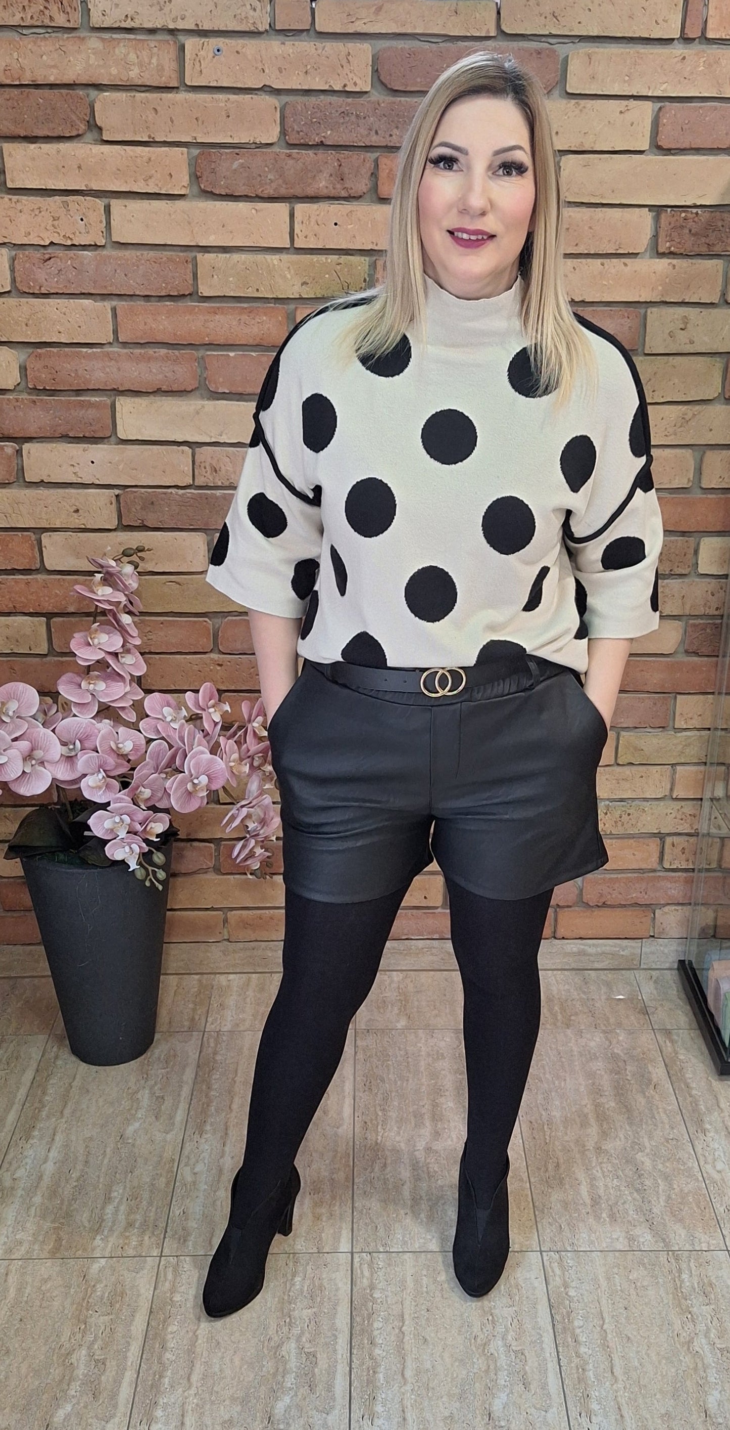 Extra puha pöttyös felső