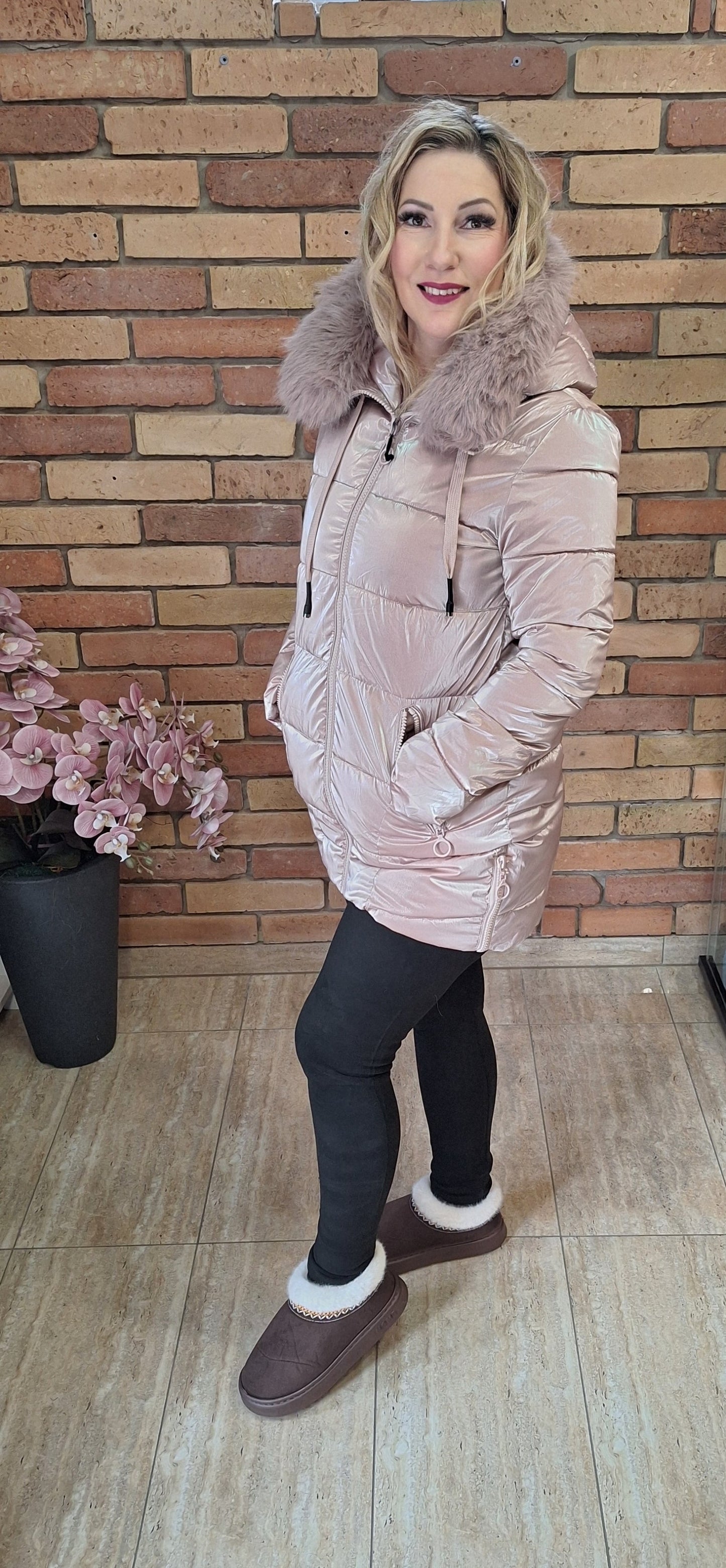 Fényes púder kabát