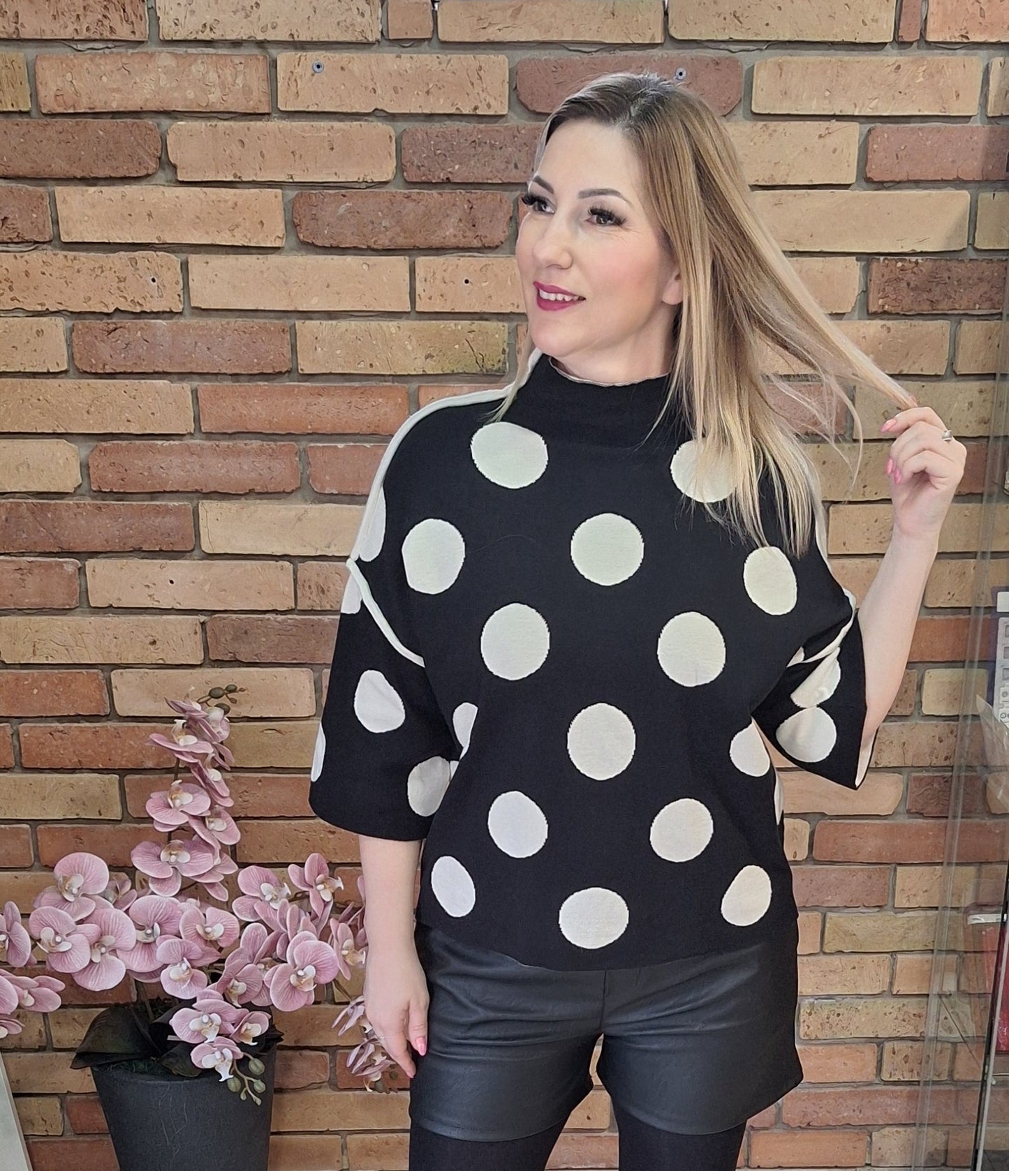 Extra puha pöttyös felső