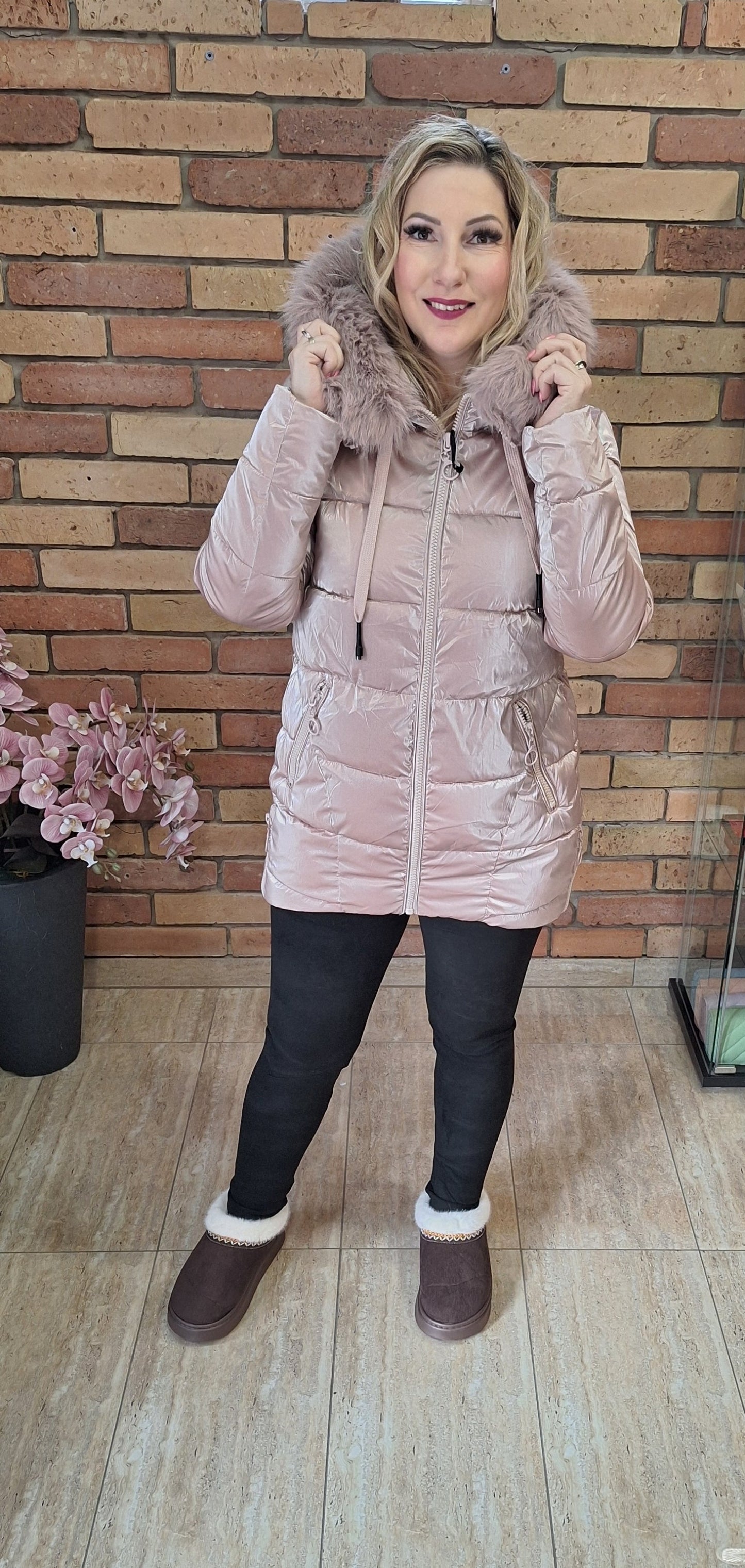 Fényes púder kabát