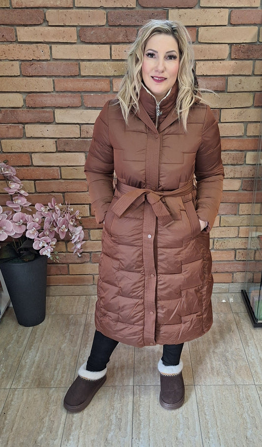 Hosszított barna kabát