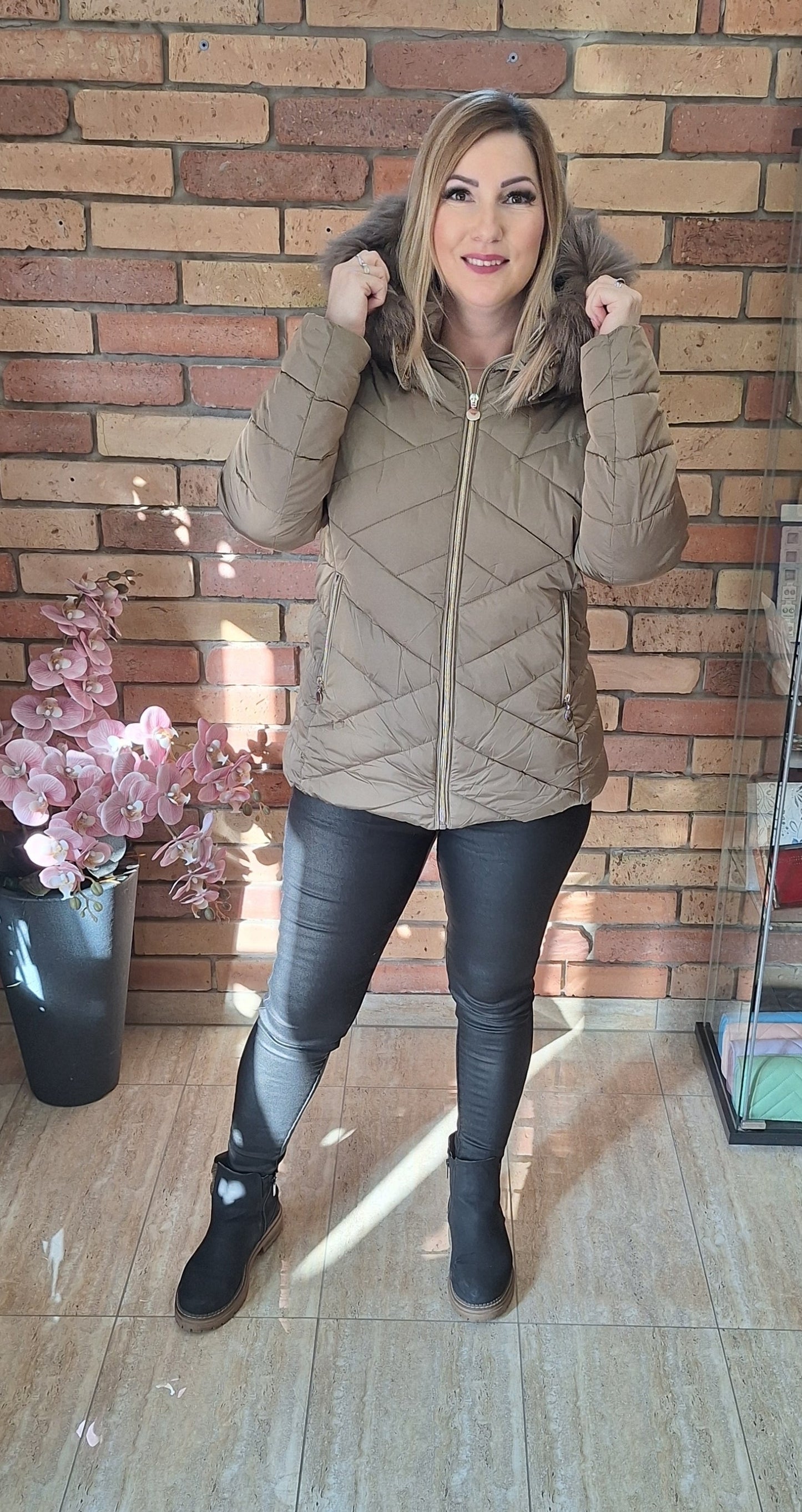 Karamell steppelt kabát