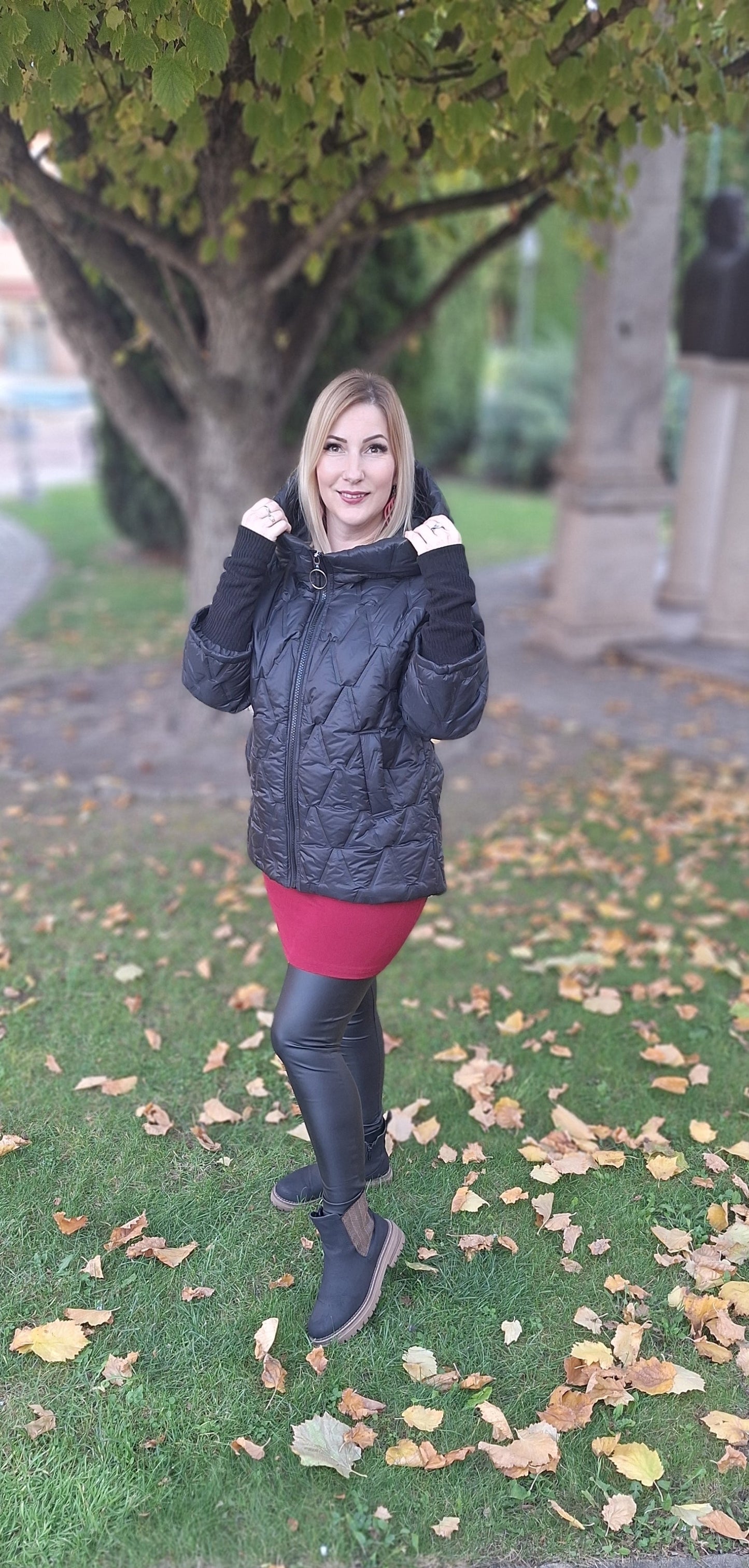 Rövid,passzés ujjú dzseki