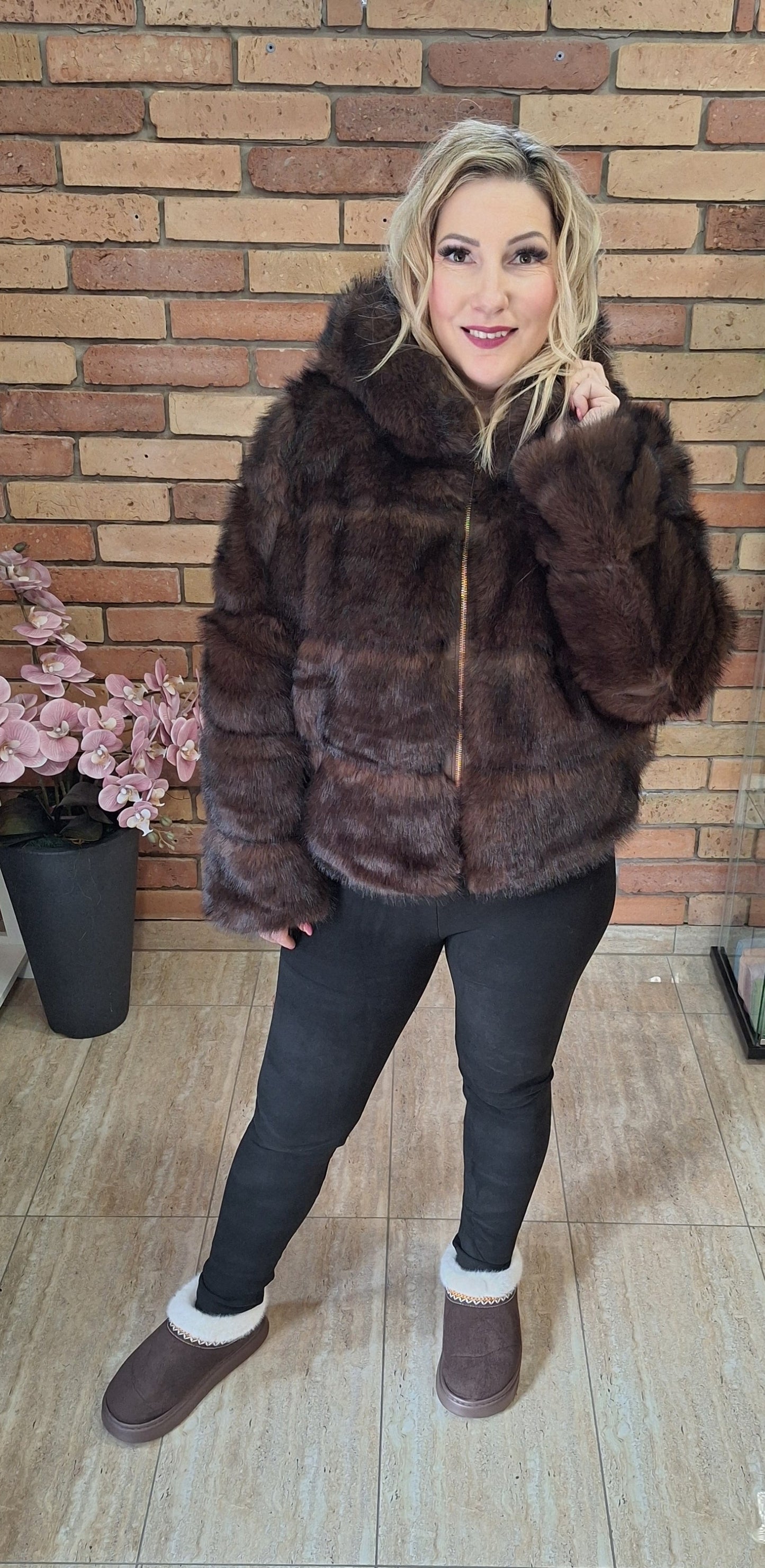 Rövid derekú bunda