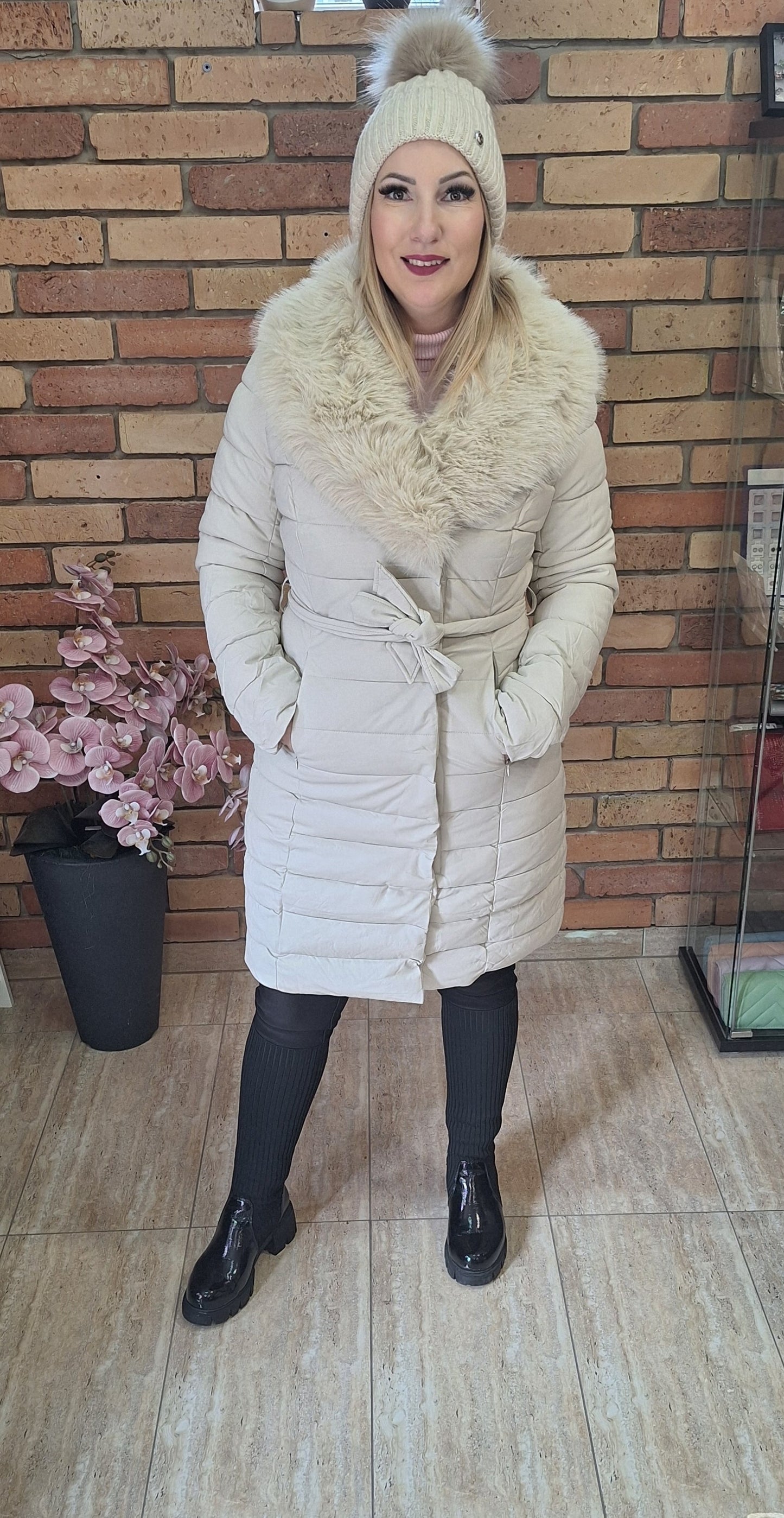 Szörmés megköthető kabát