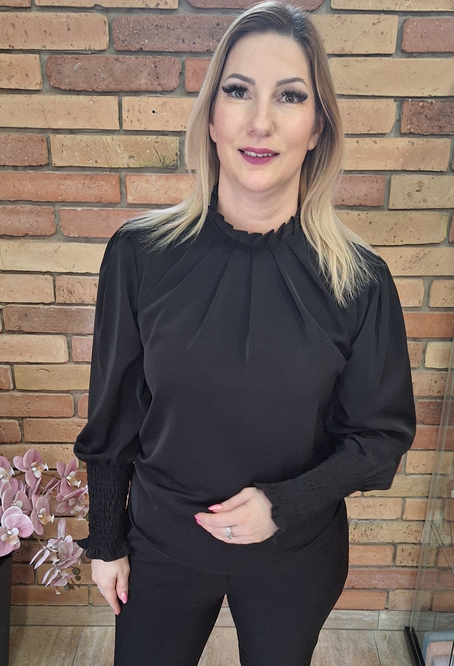 Passzés-gumis ujjú bluz