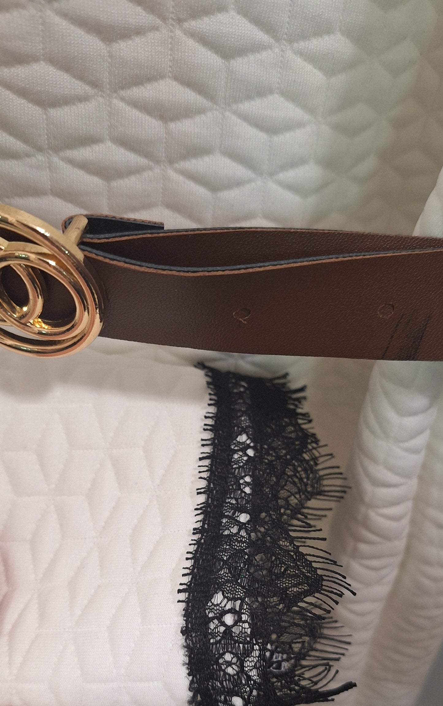 Anyagában mintás, öves ruha